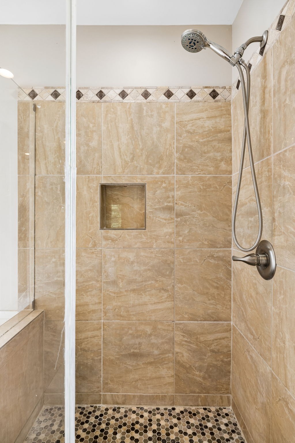 6415 Annandale Cv