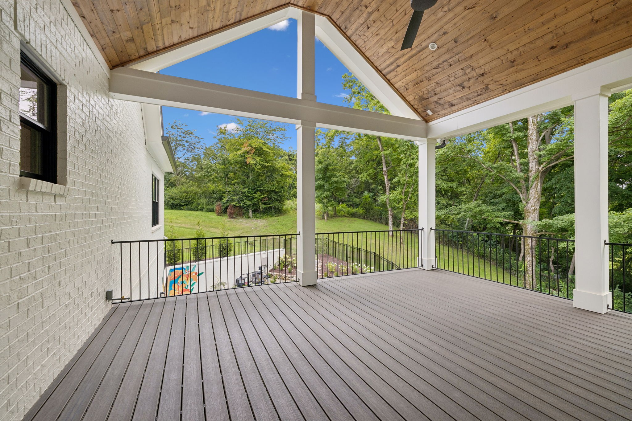 1646 Honeyman Pt