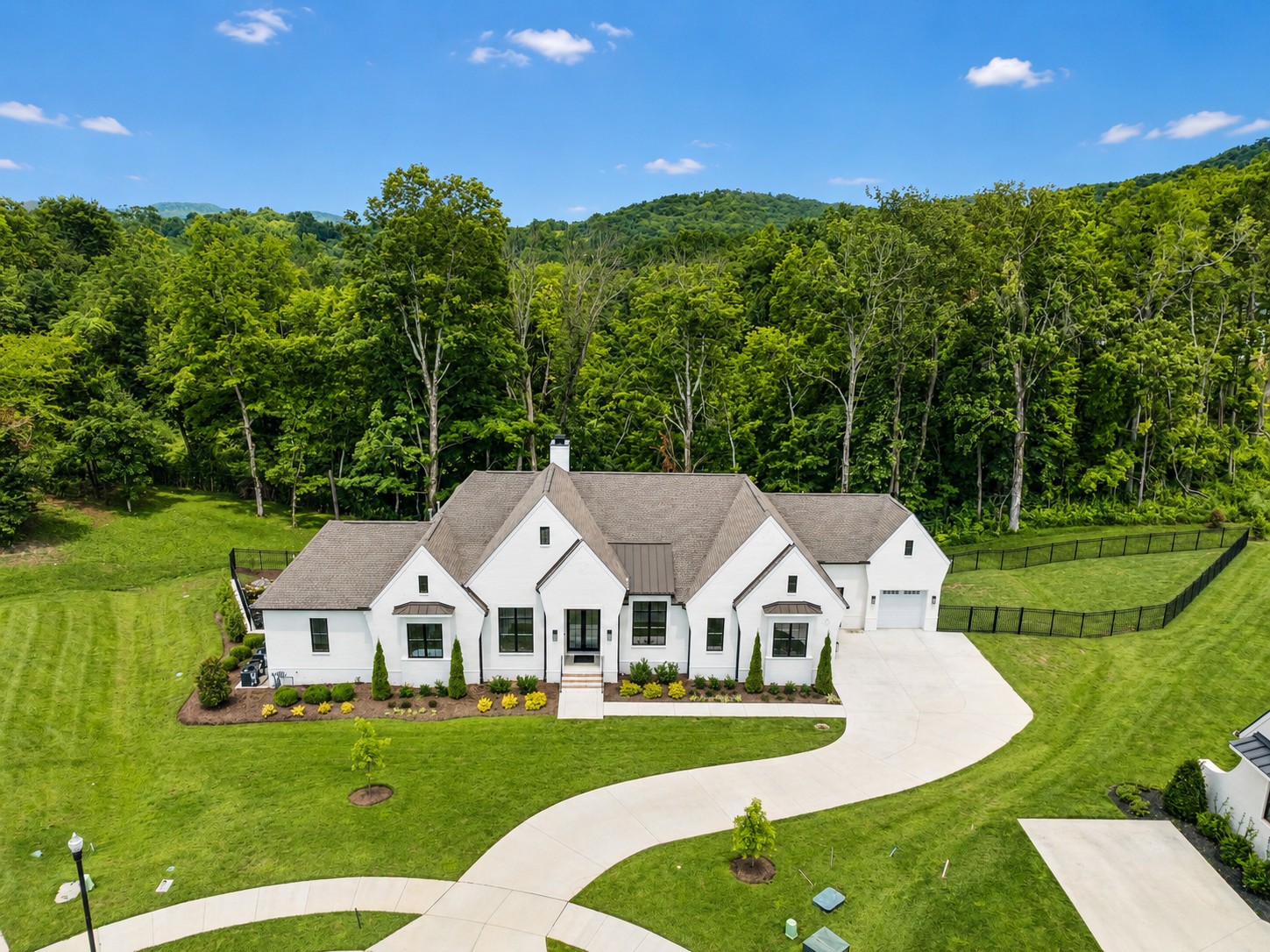 1646 Honeyman Pt