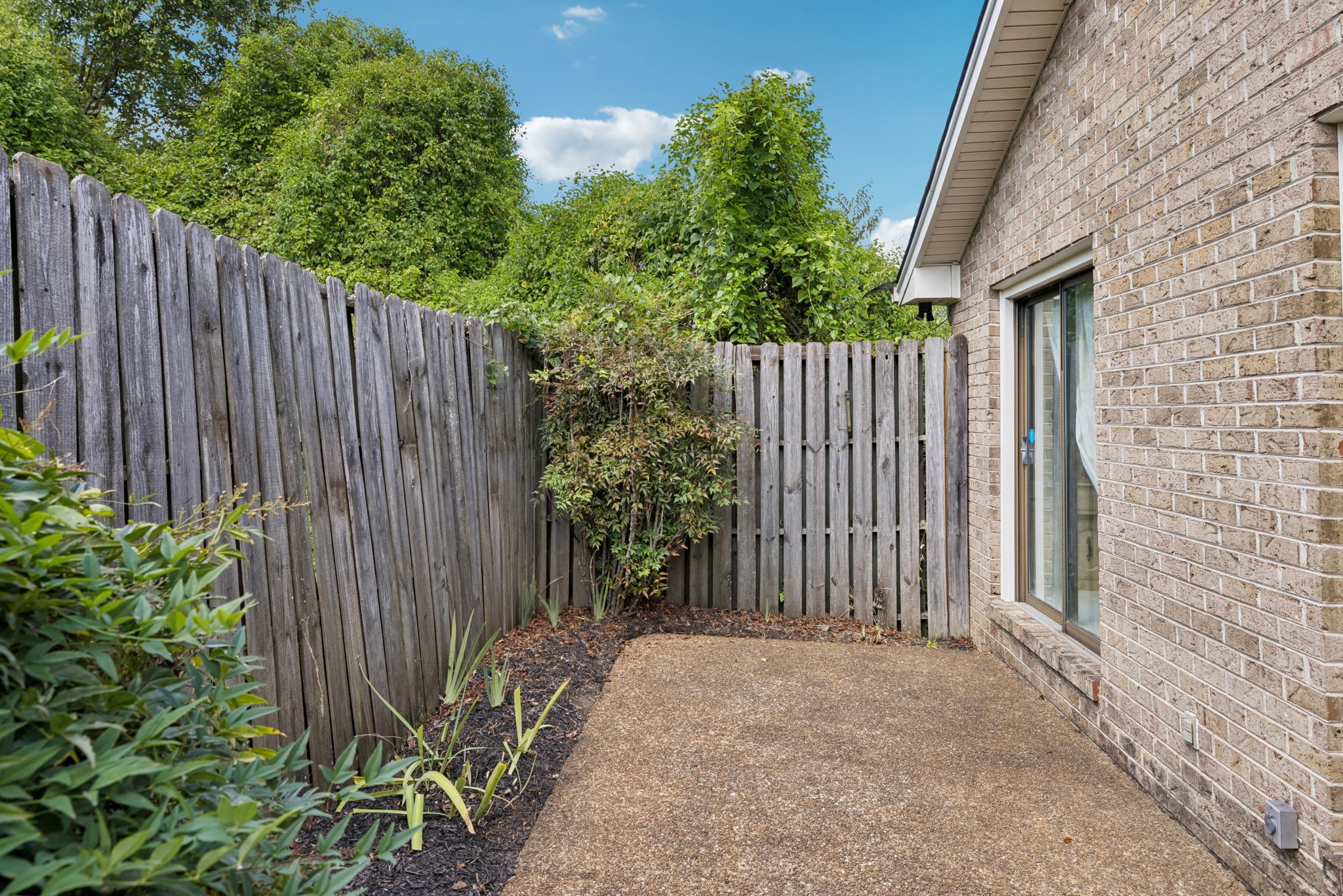 6011 Johnson Chapel Rd