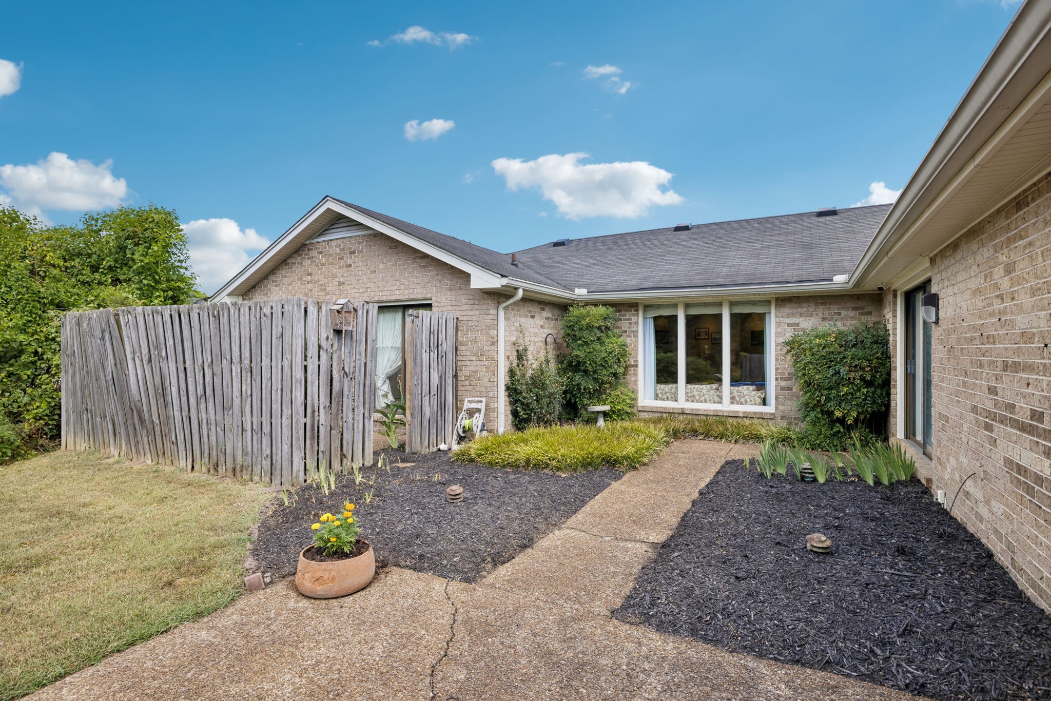 6011 Johnson Chapel Rd