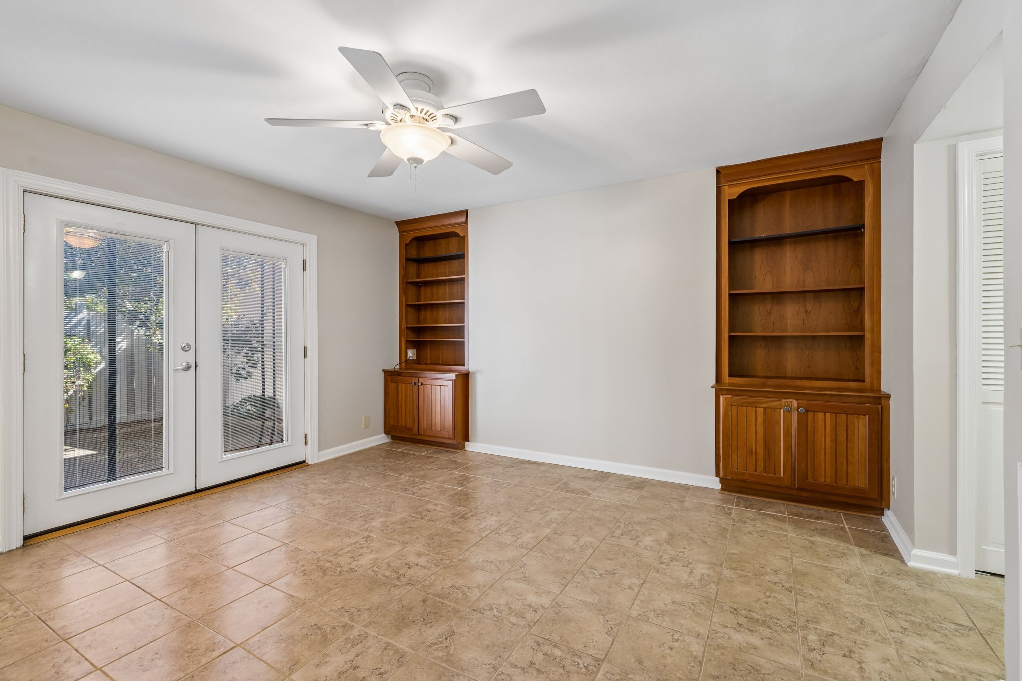 8300 Sawyer Brown Rd Unit: S303