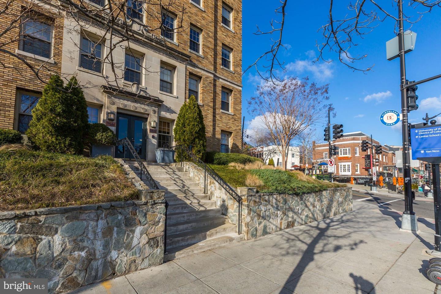 3446 Connecticut Ave NW #201