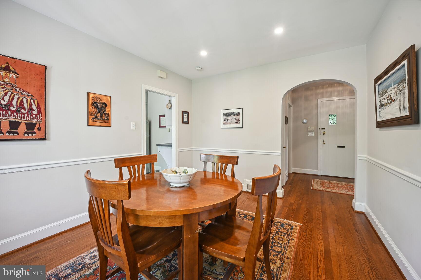 4353 Verplanck Pl NW