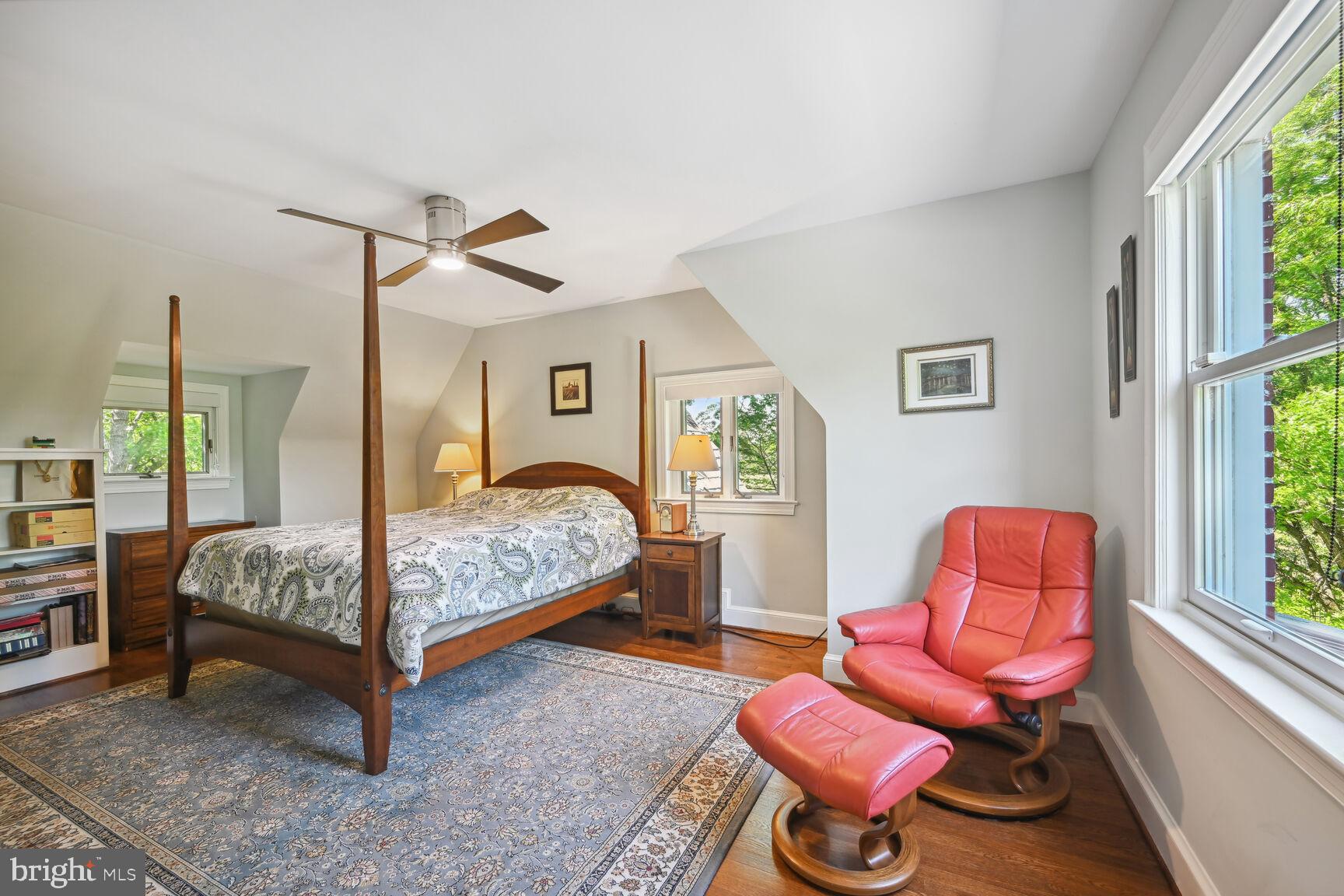 4353 Verplanck Pl NW