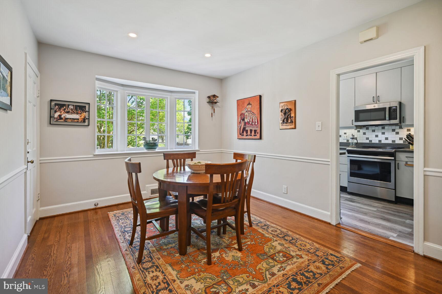 4353 Verplanck Pl NW