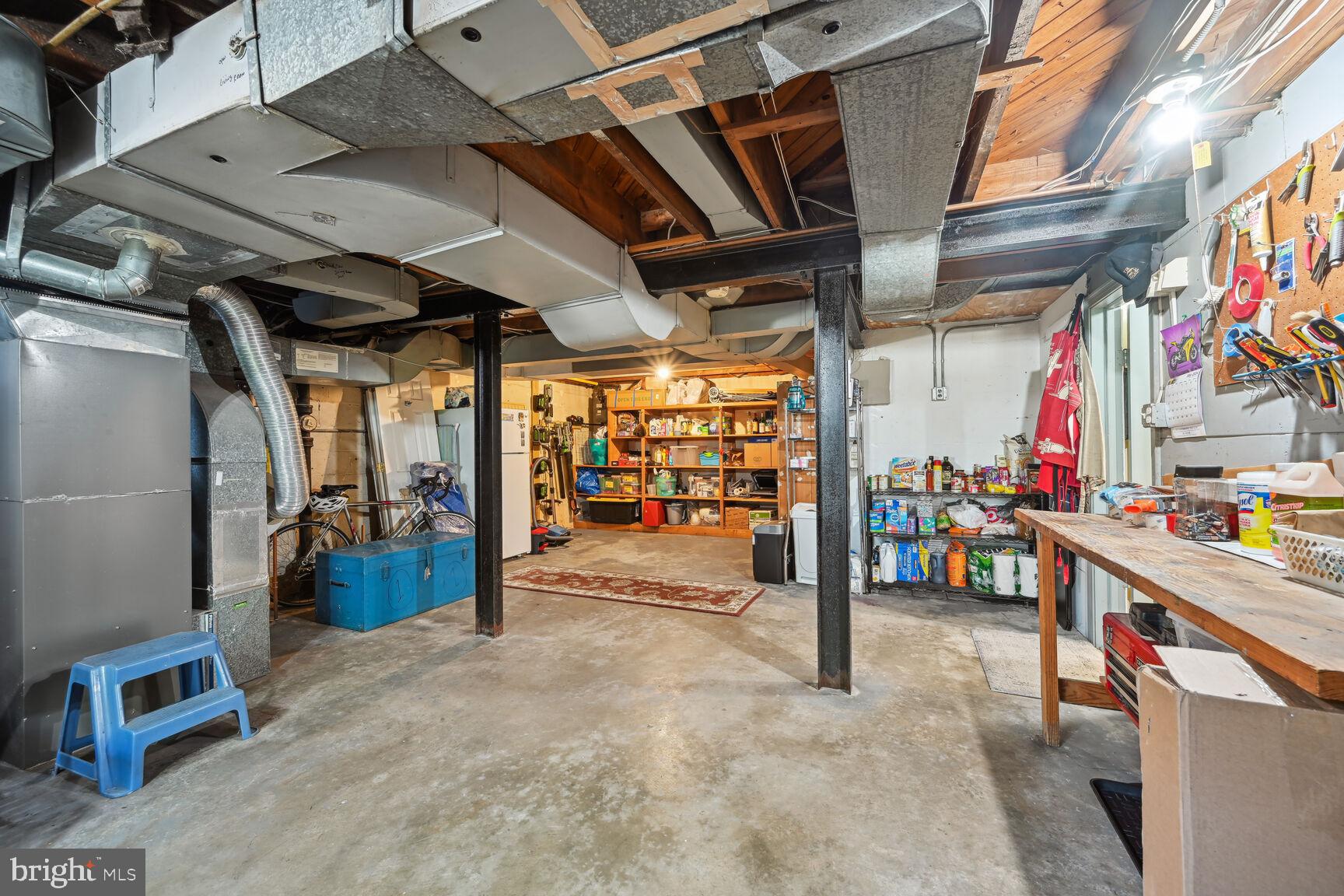 4353 Verplanck Pl NW