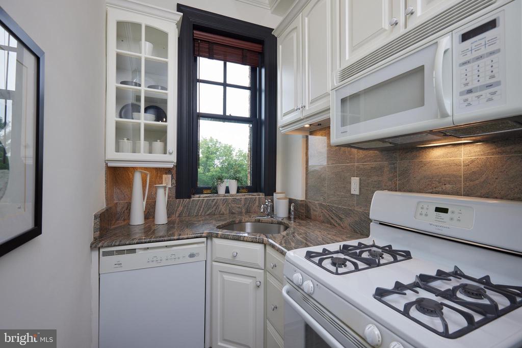 2853 Ontario Rd NW #508