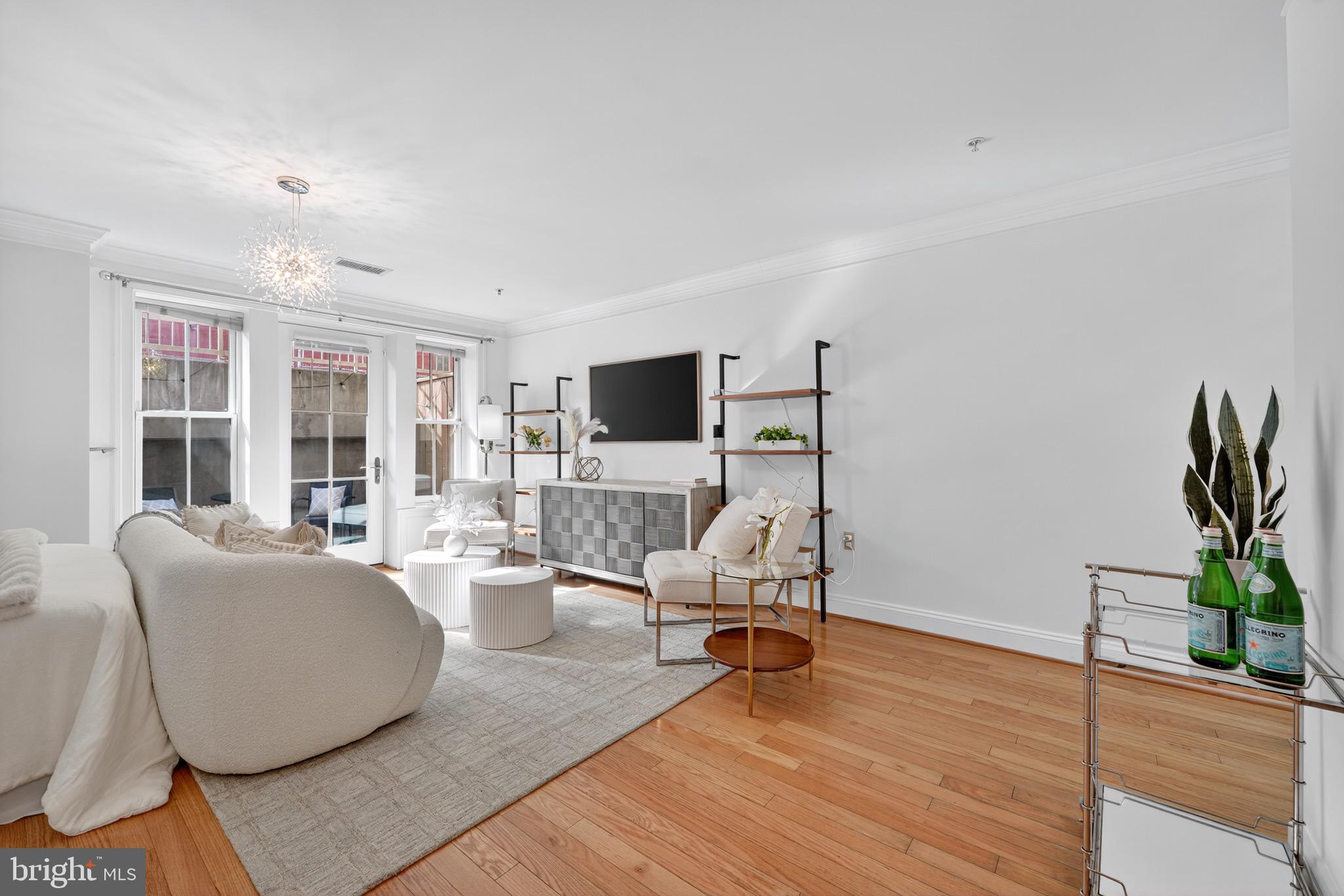 1210 R STREET NW B14