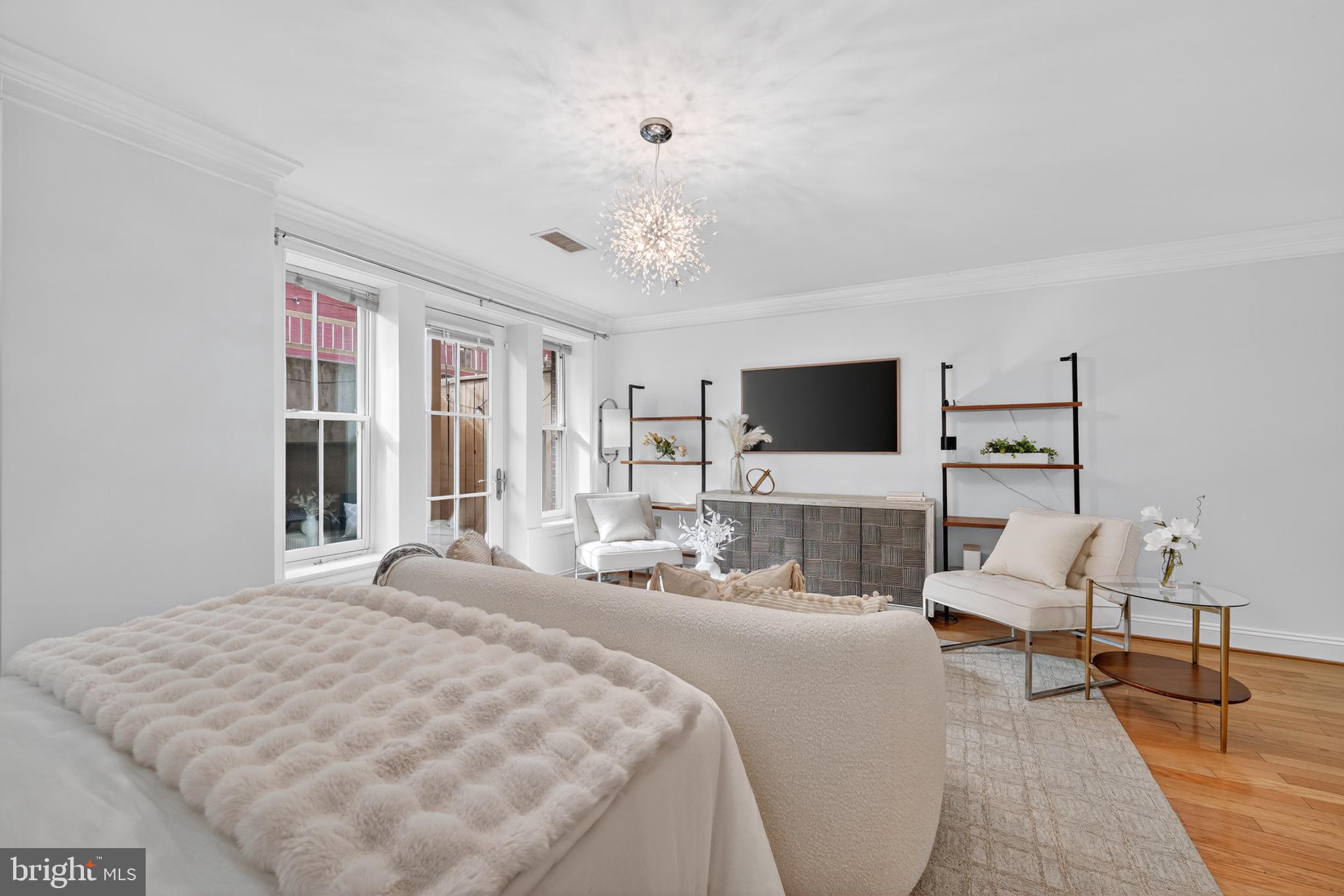 1210 R STREET NW B14