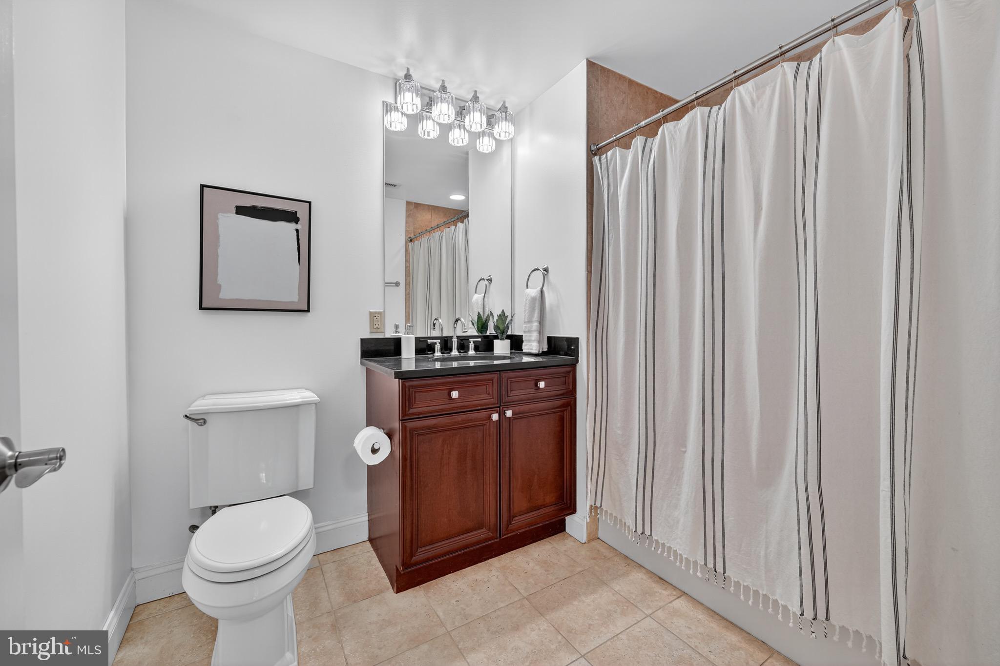 1210 R STREET NW B14