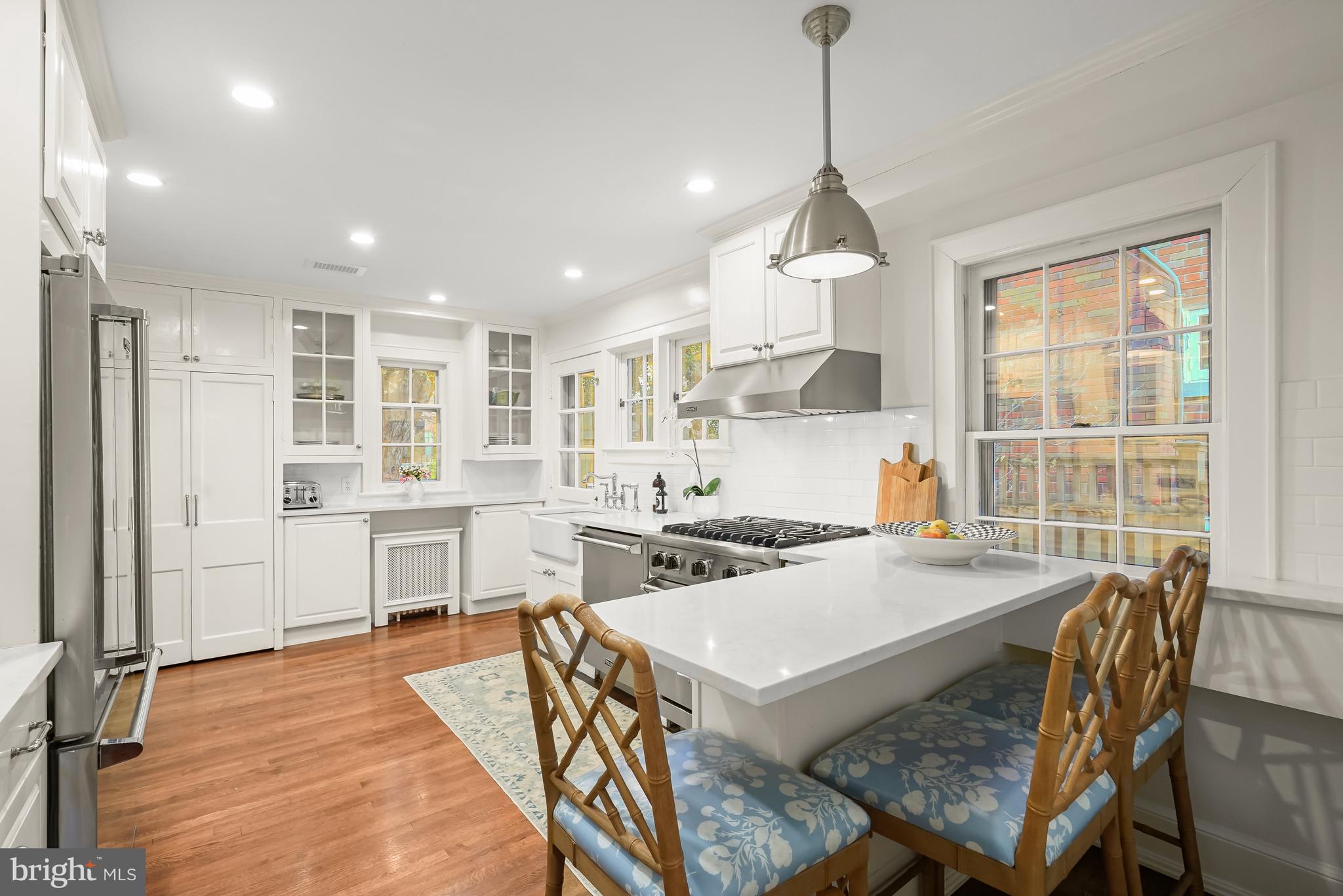 4922 ALBEMARLE STREET NW