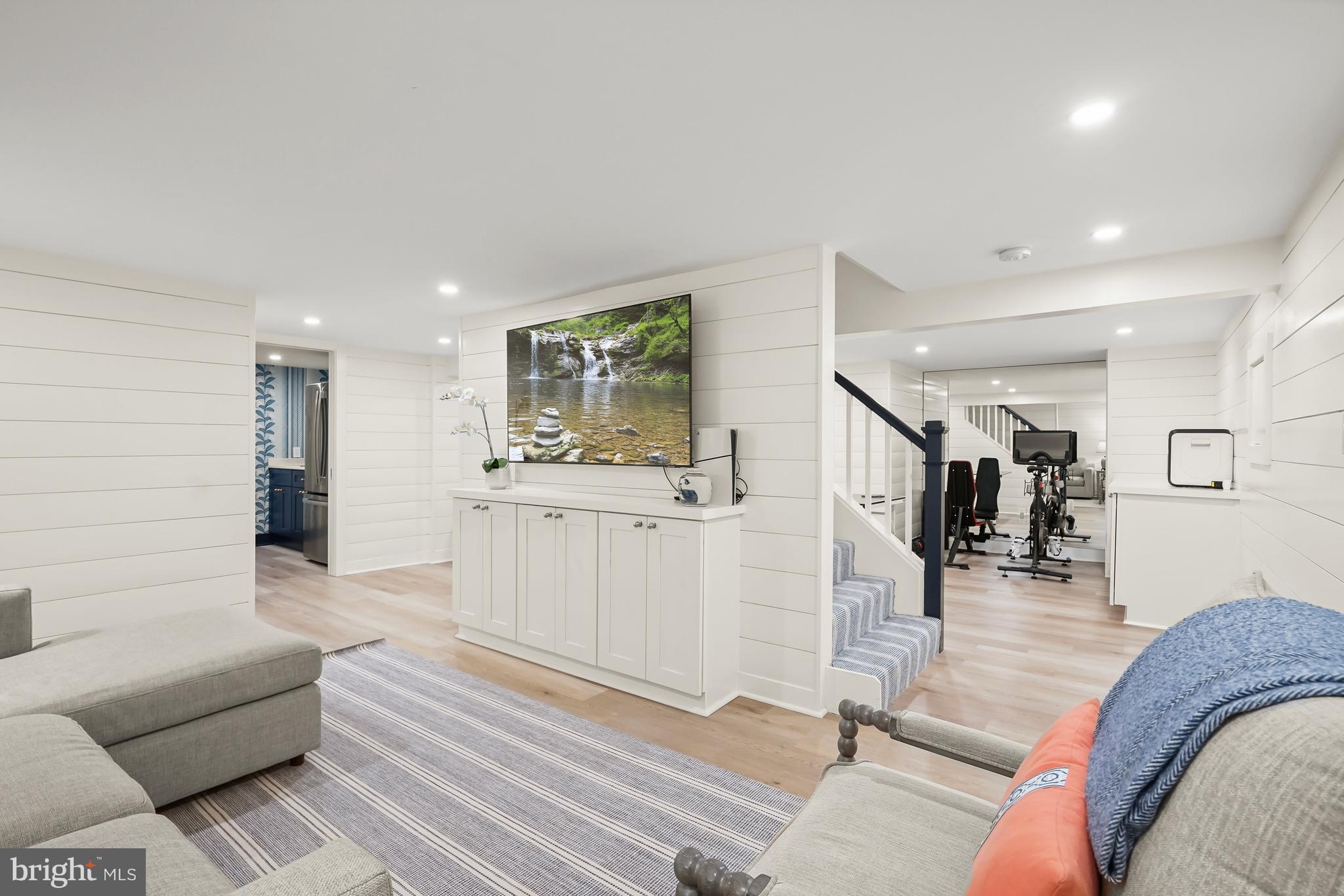 4922 ALBEMARLE STREET NW