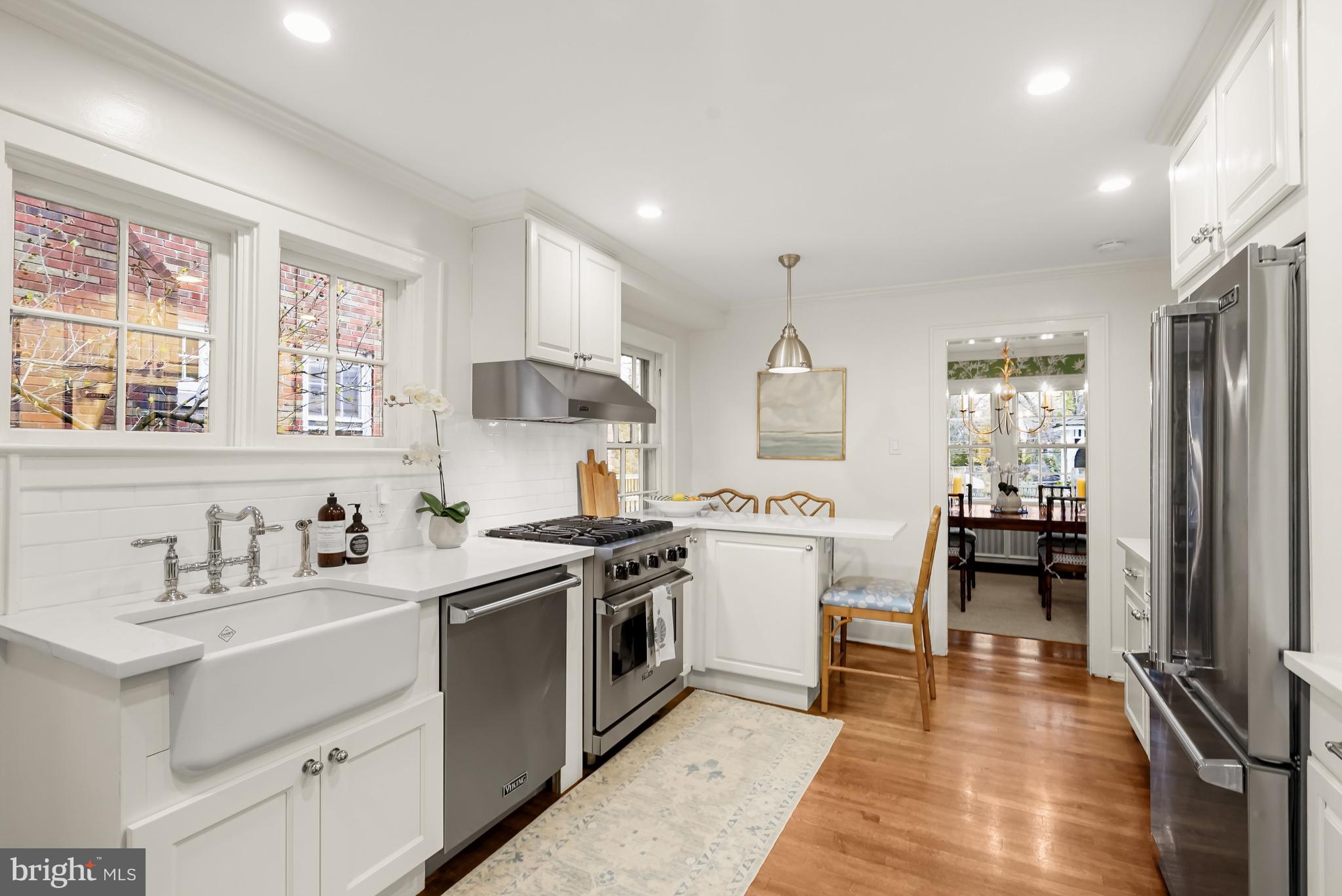 4922 ALBEMARLE STREET NW