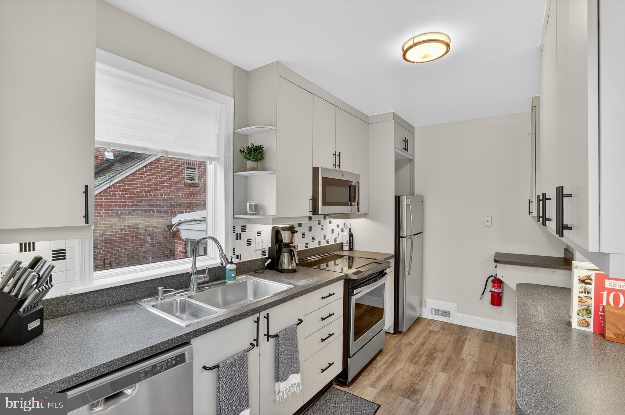 4353 VERPLANCK PLACE NW