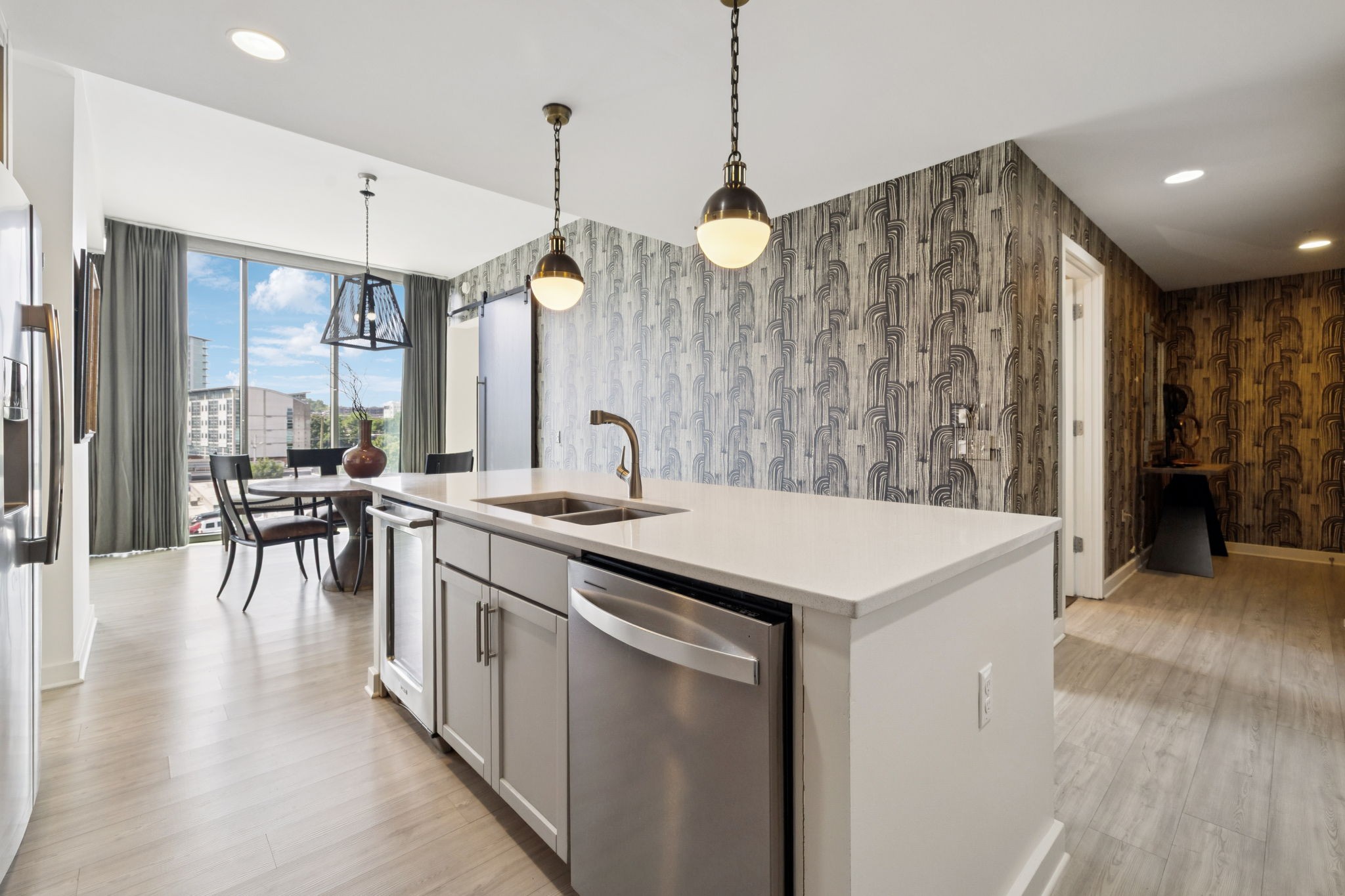 1212 Laurel St Unit: 302