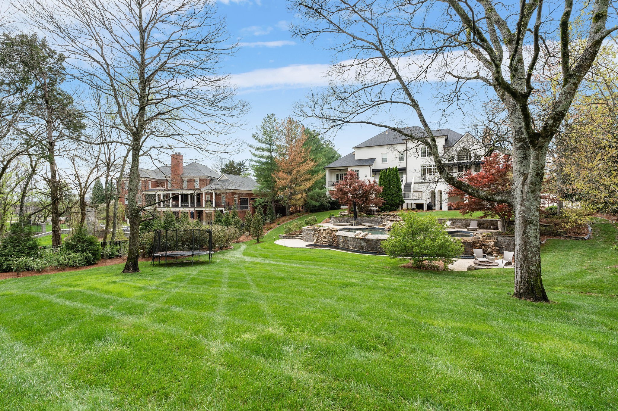 110 Woodward Hills Pl