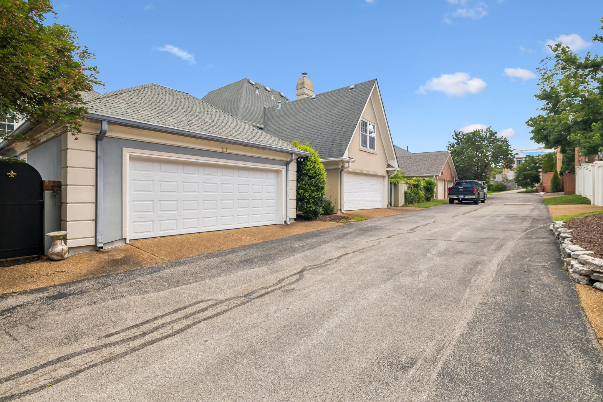 501 Belgrave Park