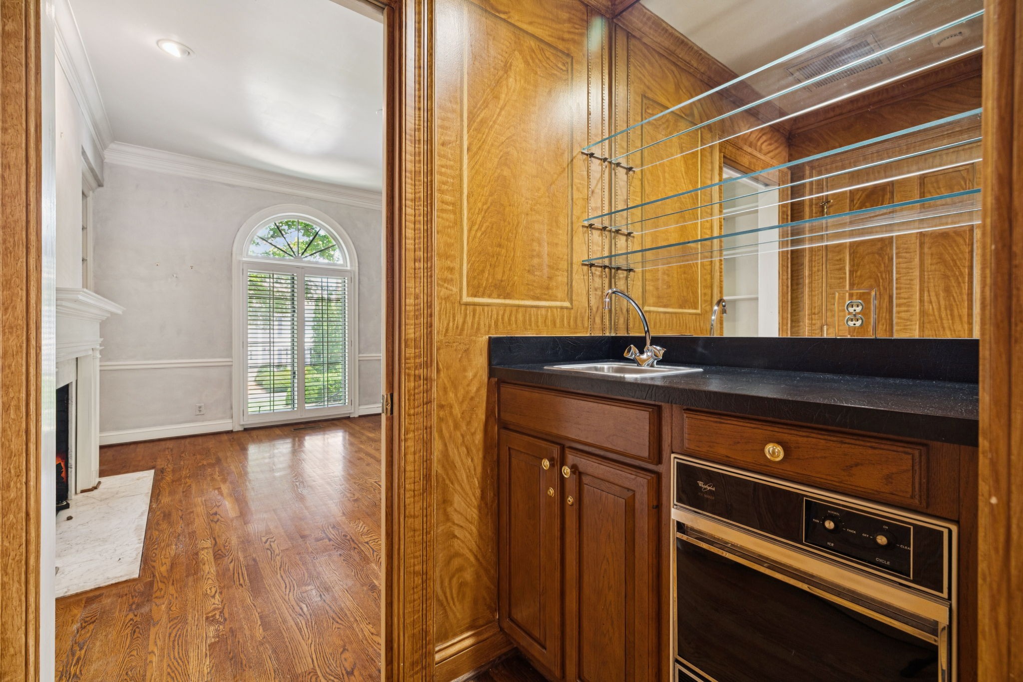 501 Belgrave Park
