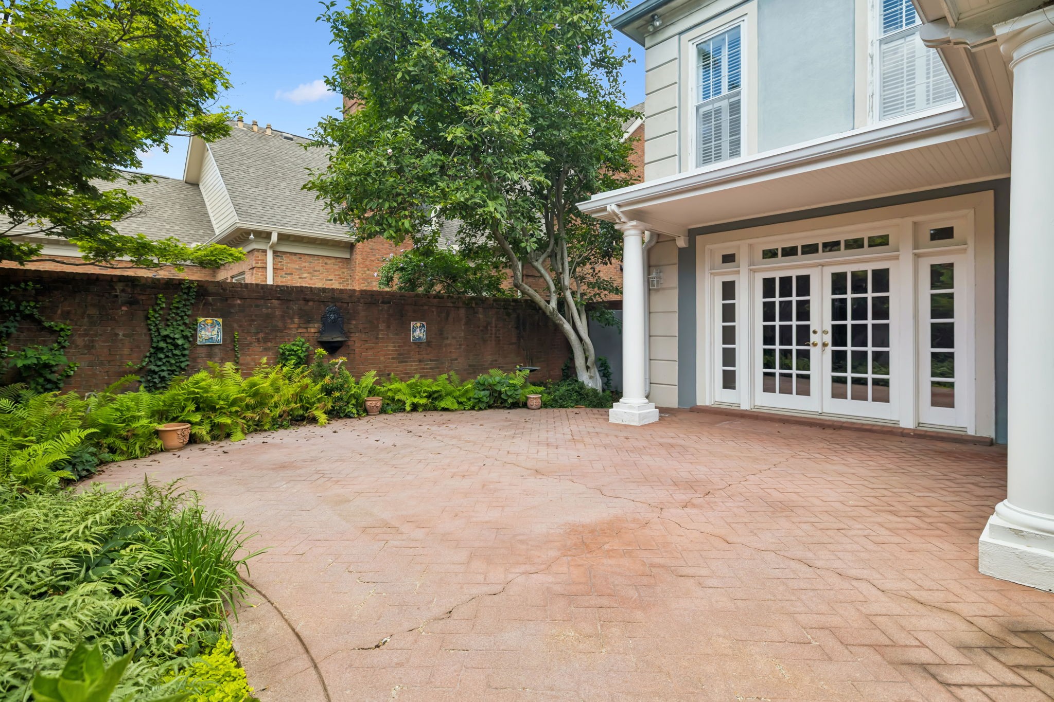 501 Belgrave Park