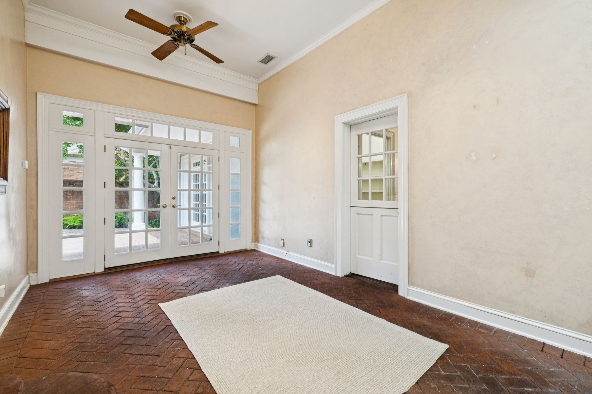 501 Belgrave Park