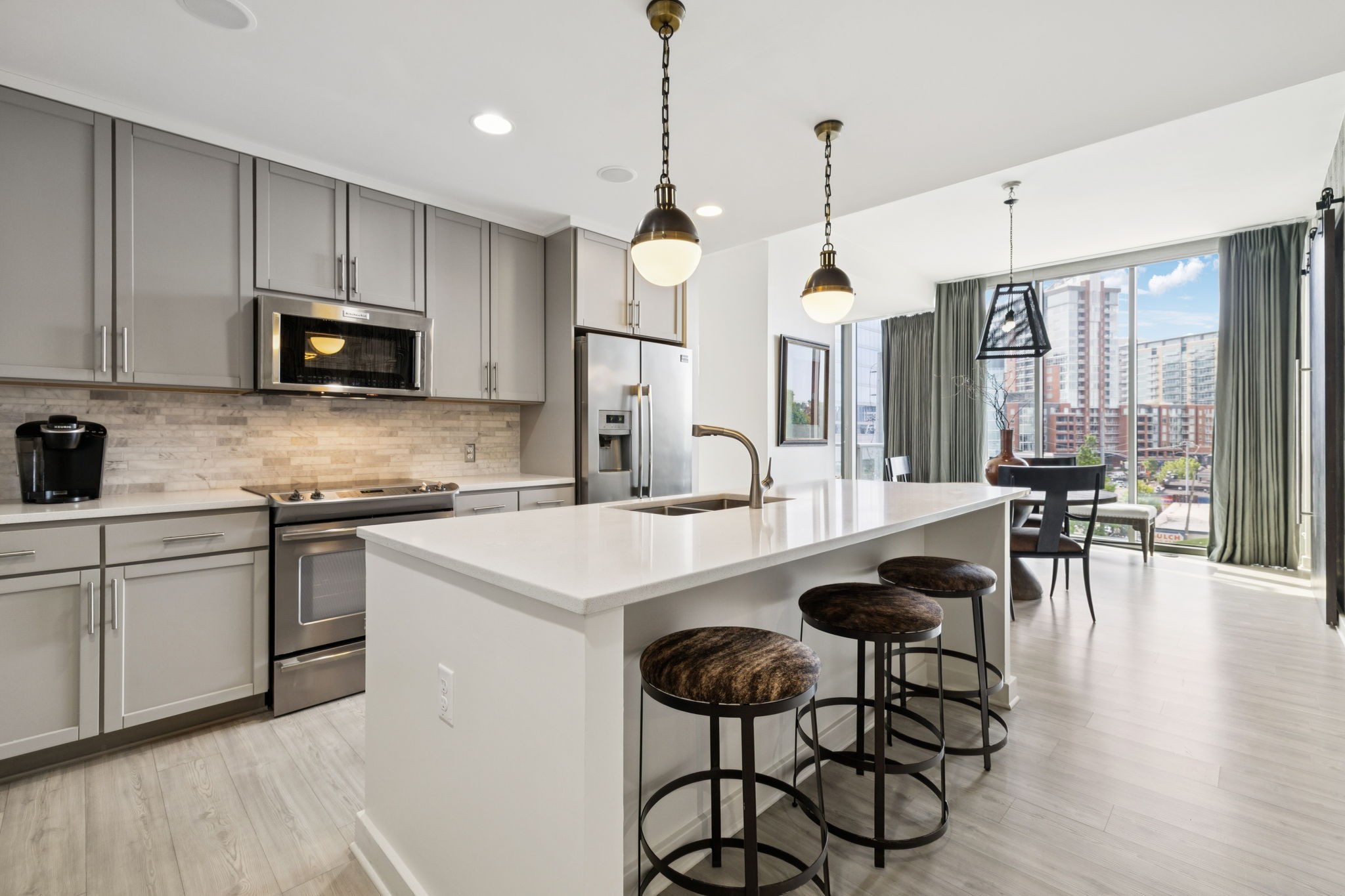 1212 Laurel St Unit: 302