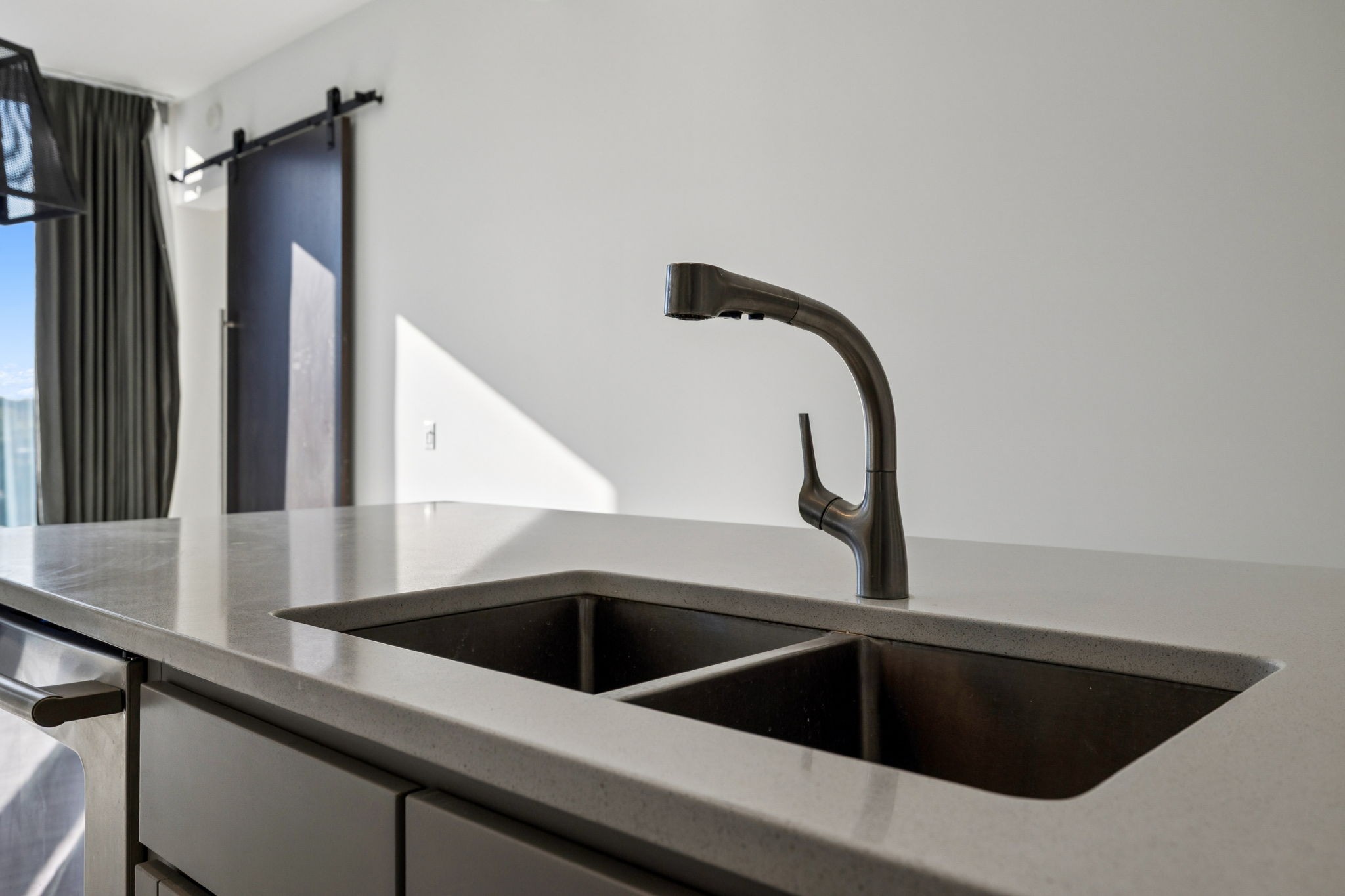 1212 Laurel St Unit: 302