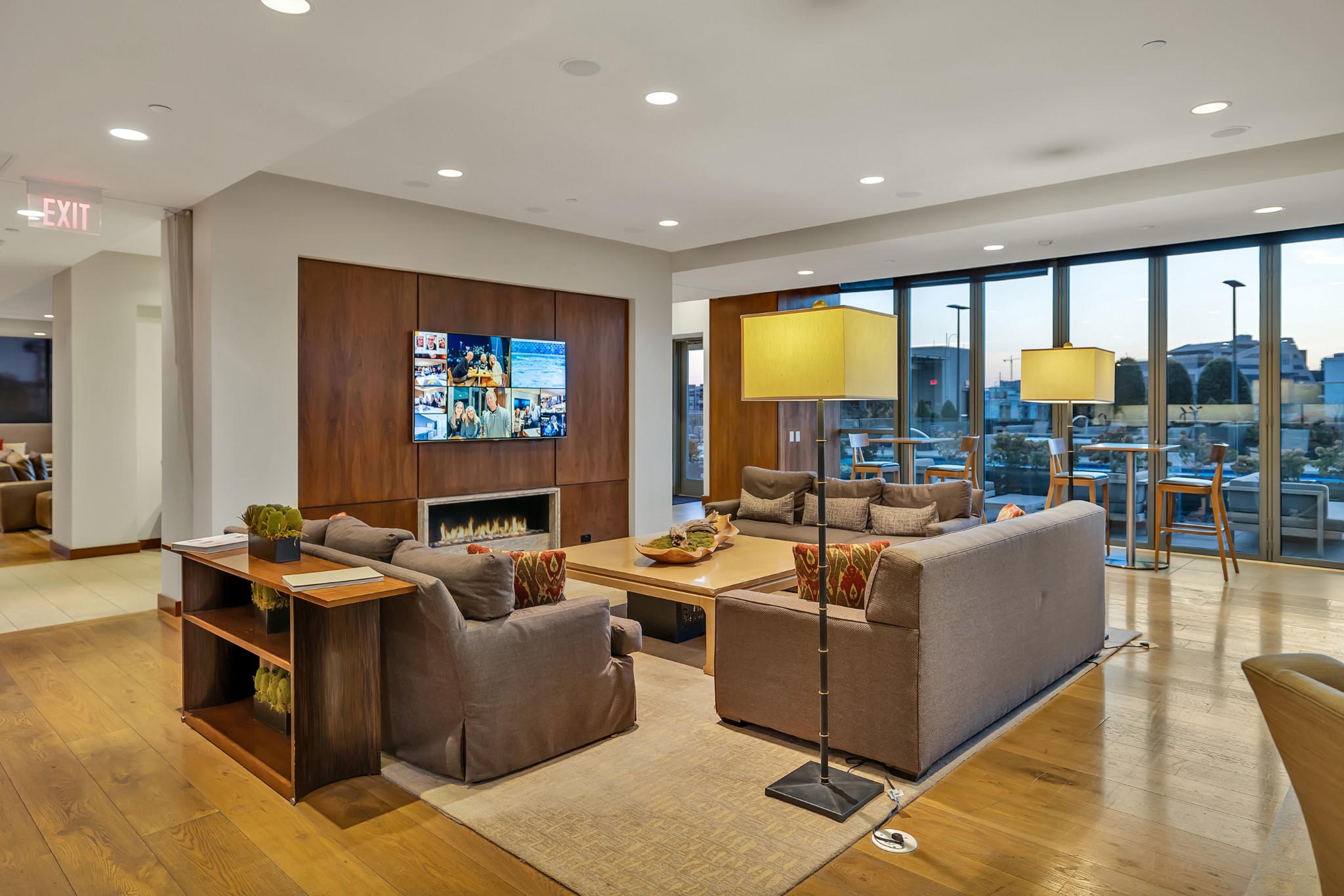 1212 Laurel St Unit: 302