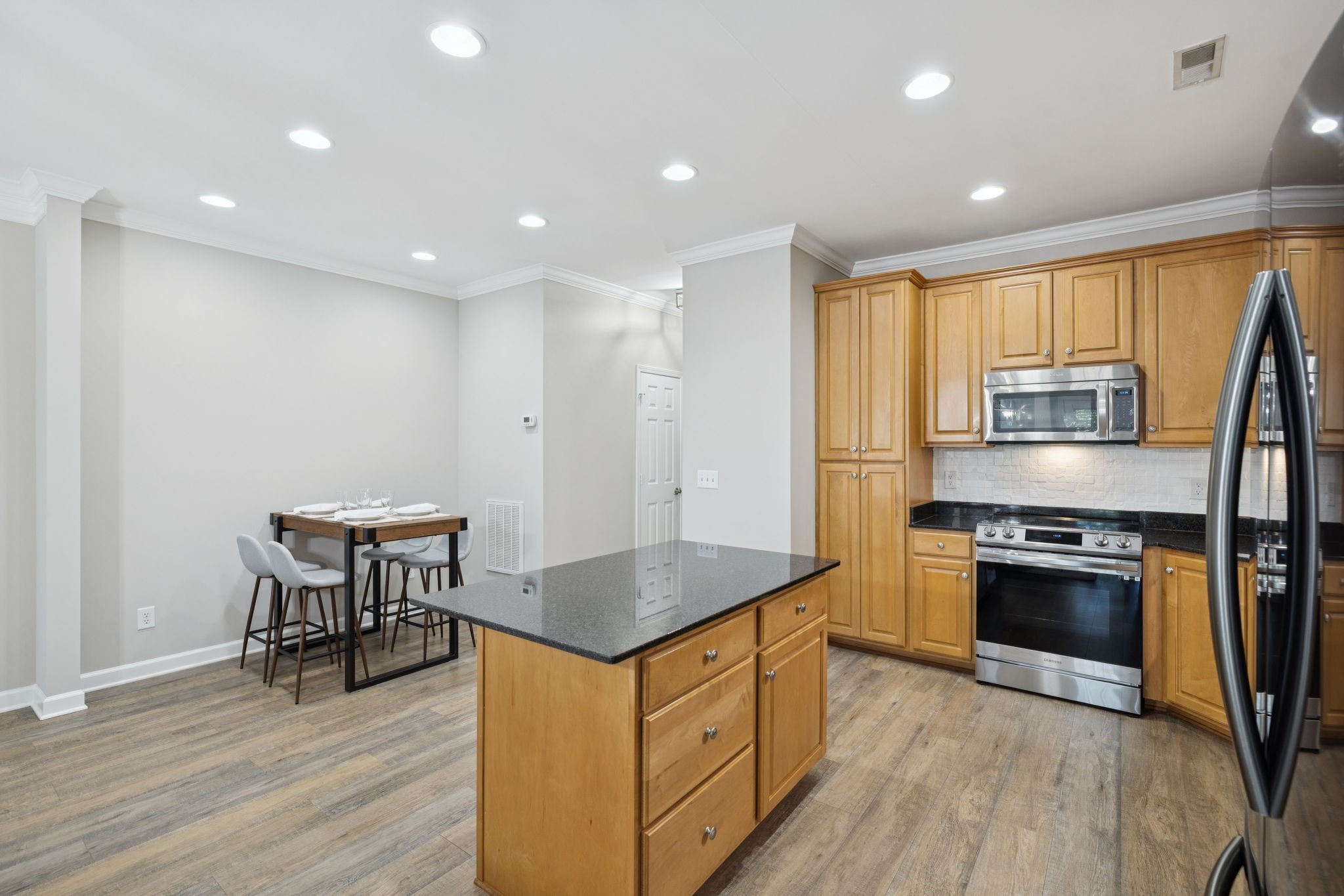 1816 Brentwood Pointe