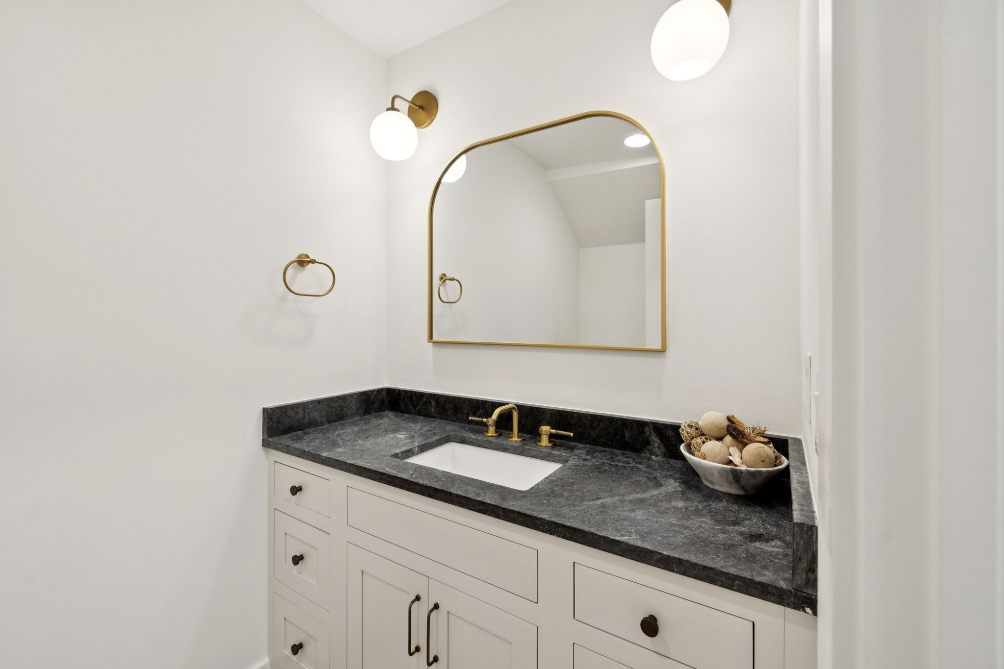 5222 Still House Hollow Rd