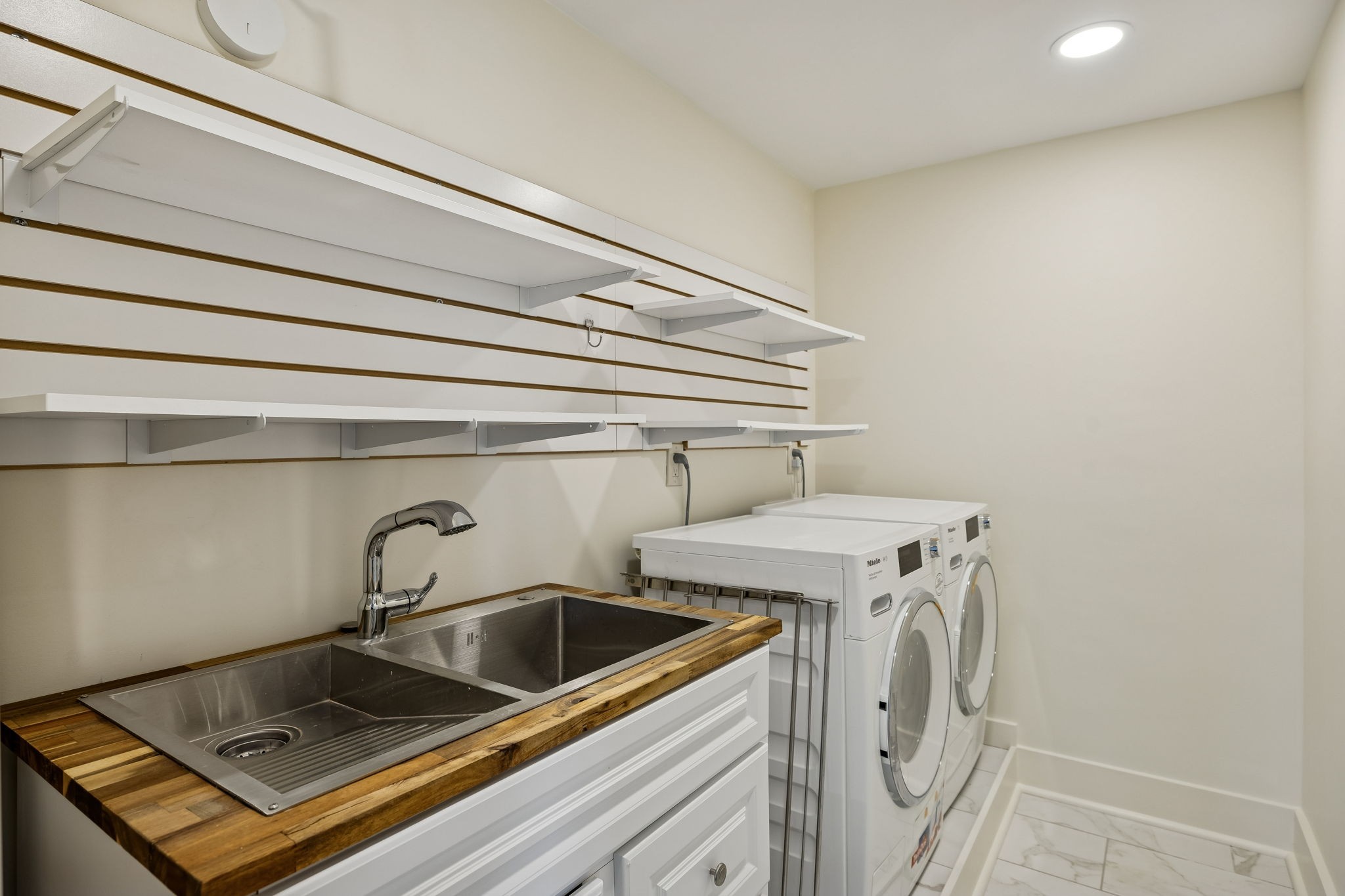 4215 Harding Pike Unit: 306