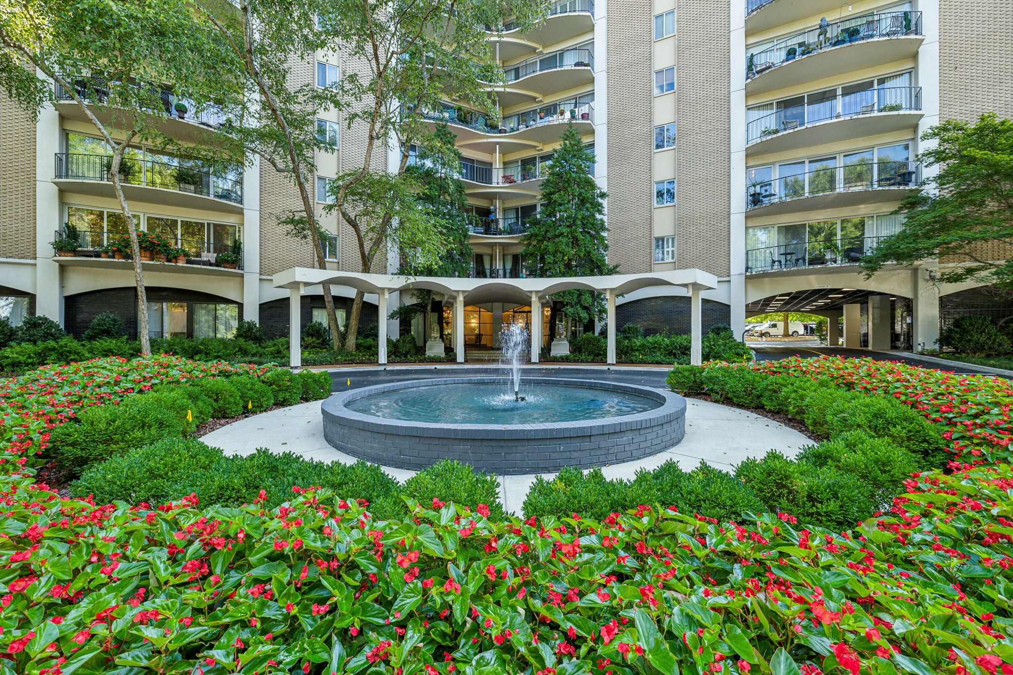 4215 Harding Pike Unit: 306