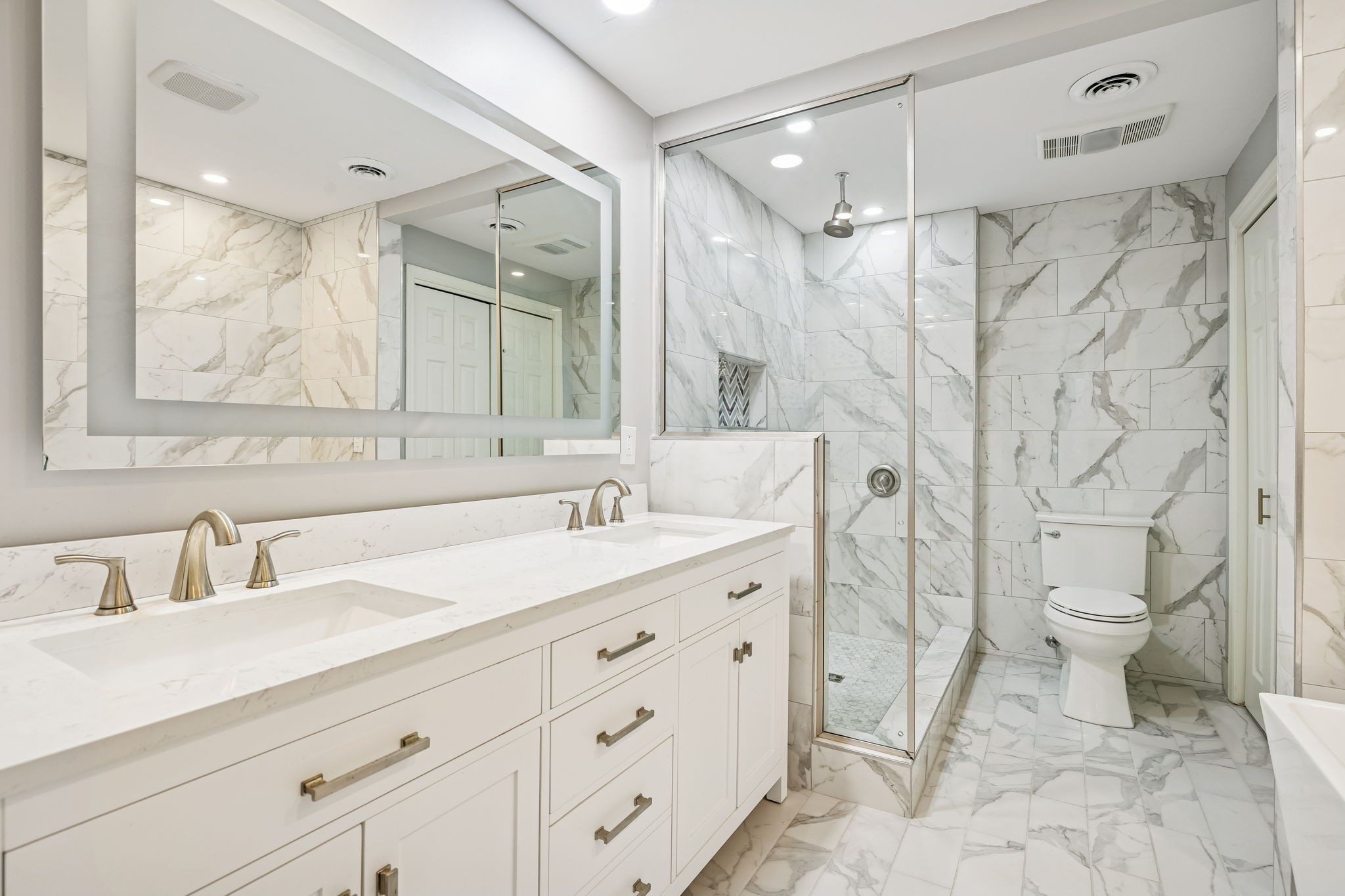 4500 Post Rd Unit: 44