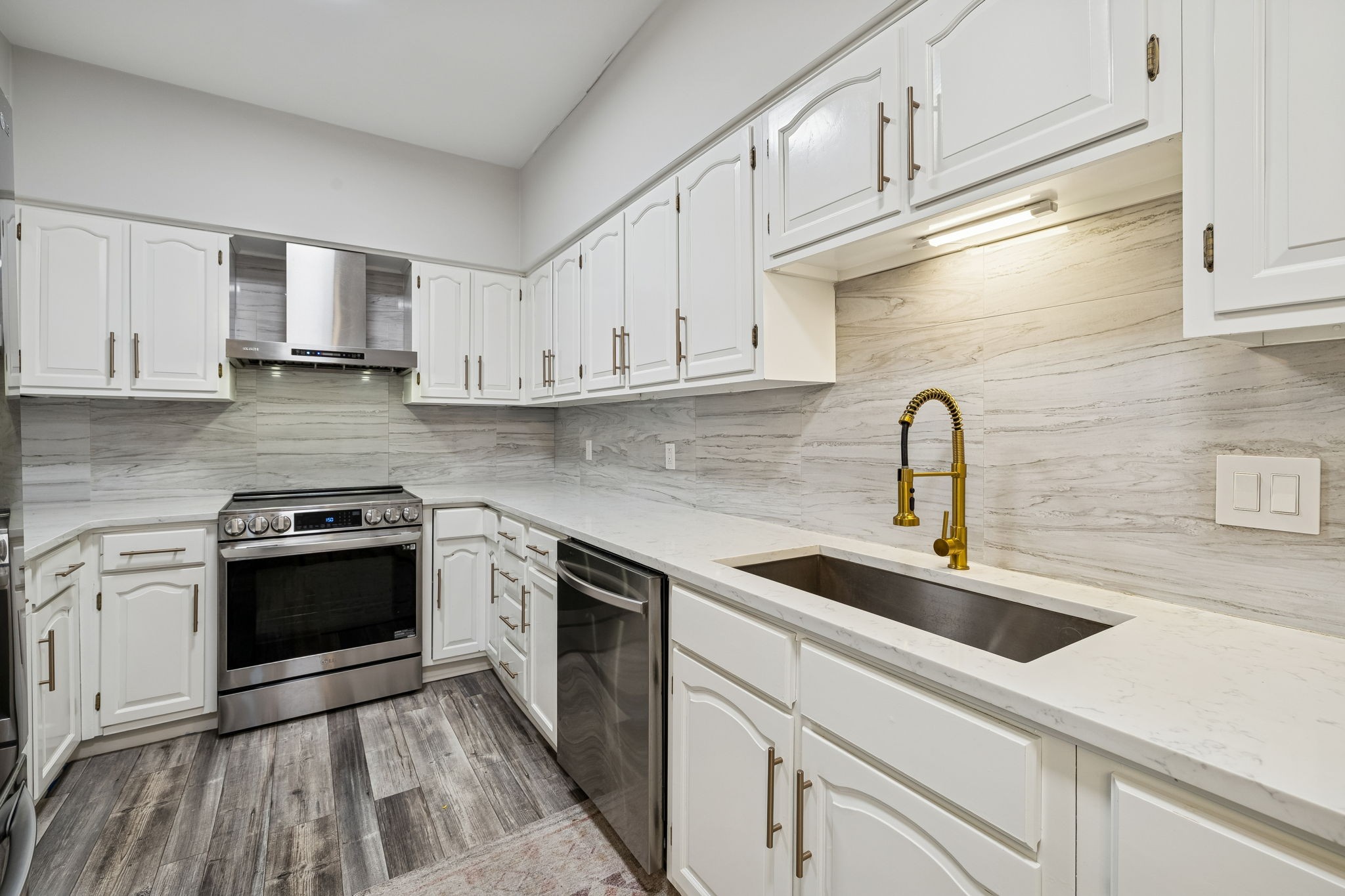 4500 Post Rd Unit: 44