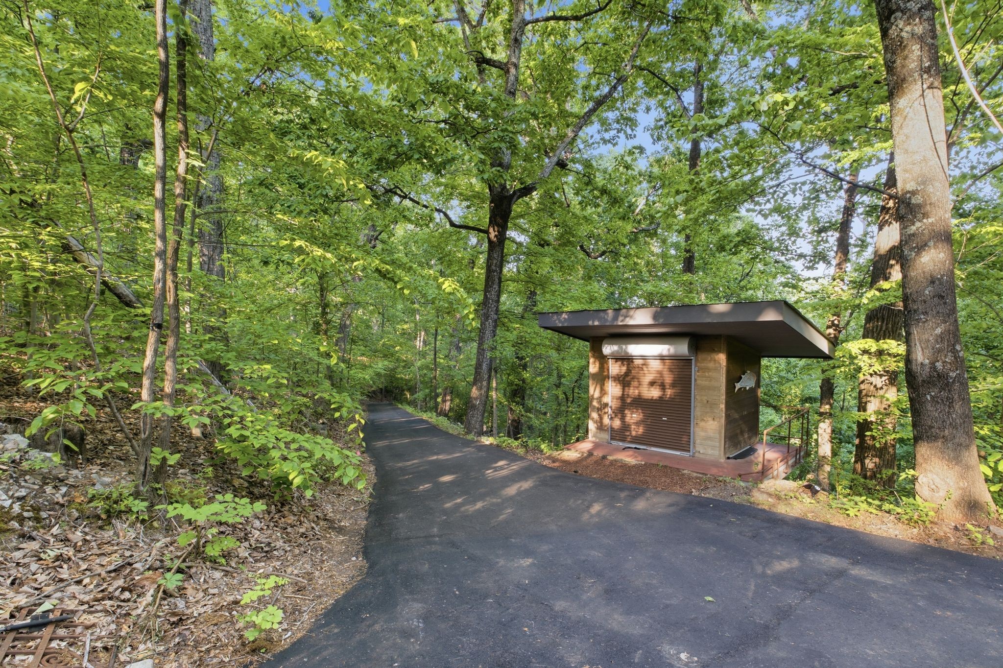 6624 Rolling Fork Dr