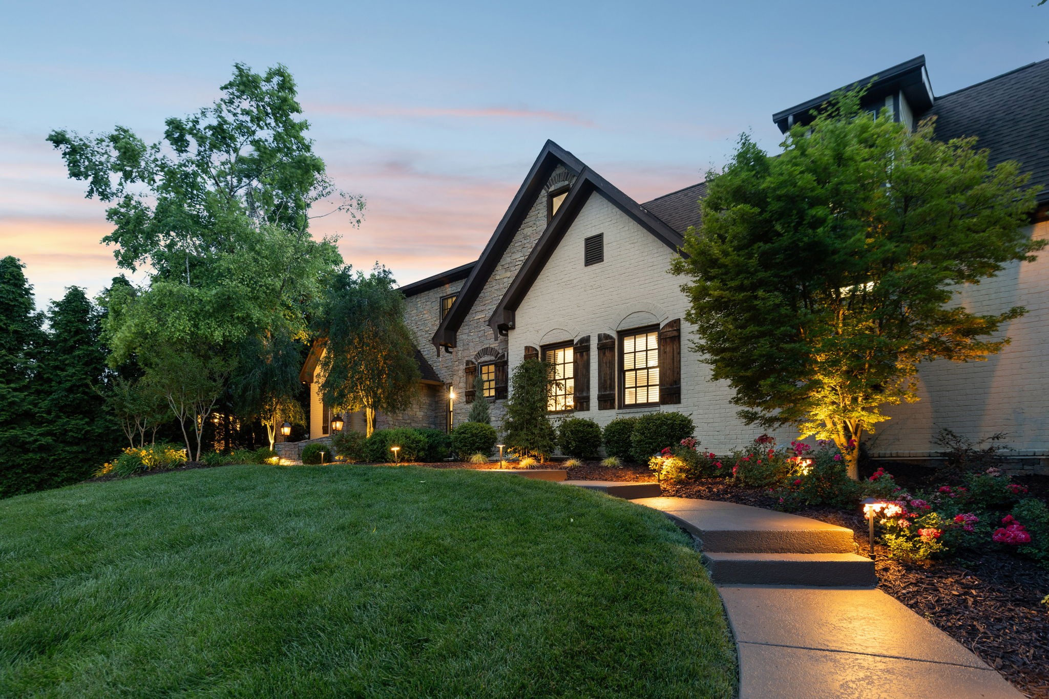 4001 Wallace Ln