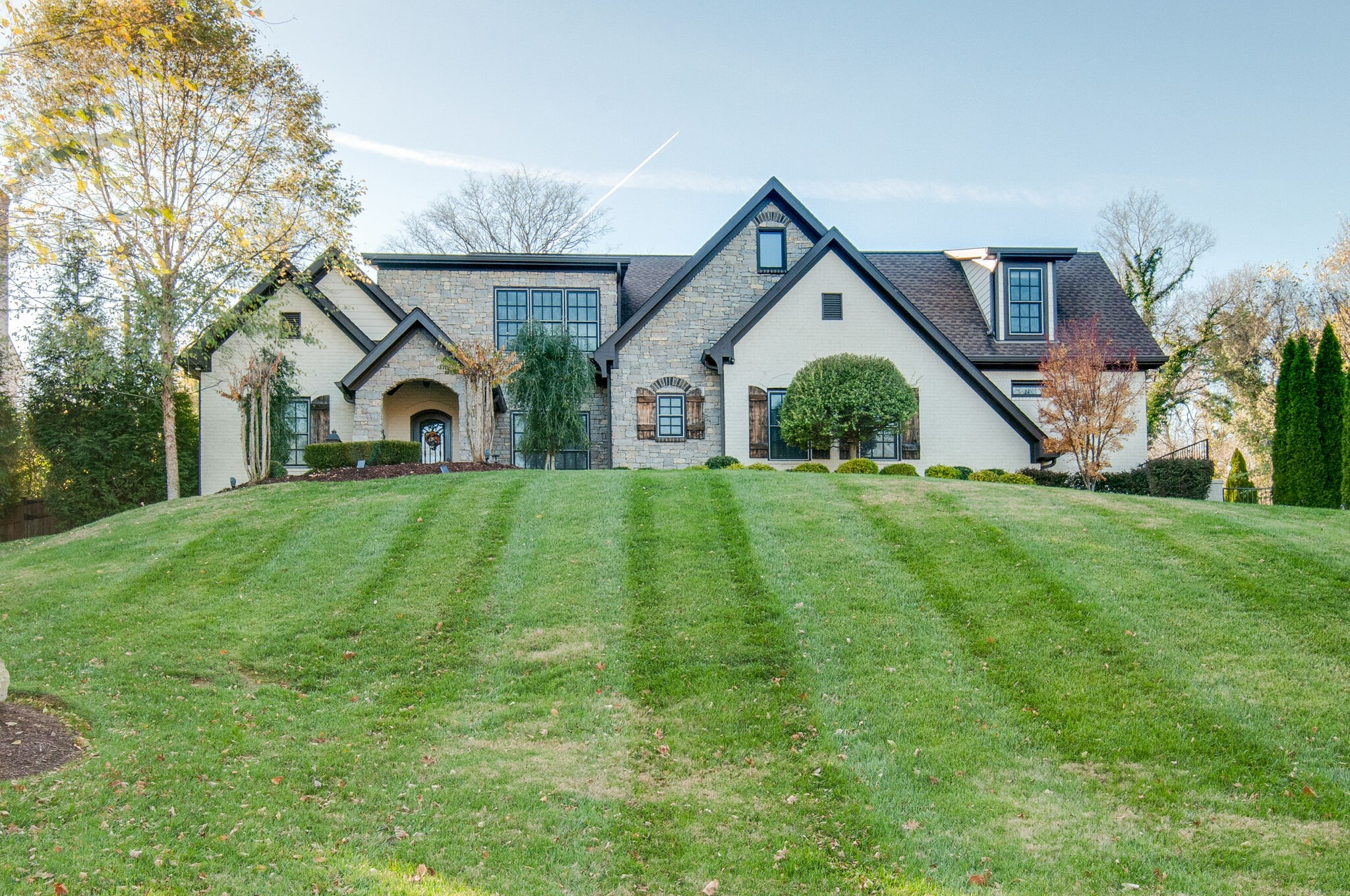 4001 Wallace Ln