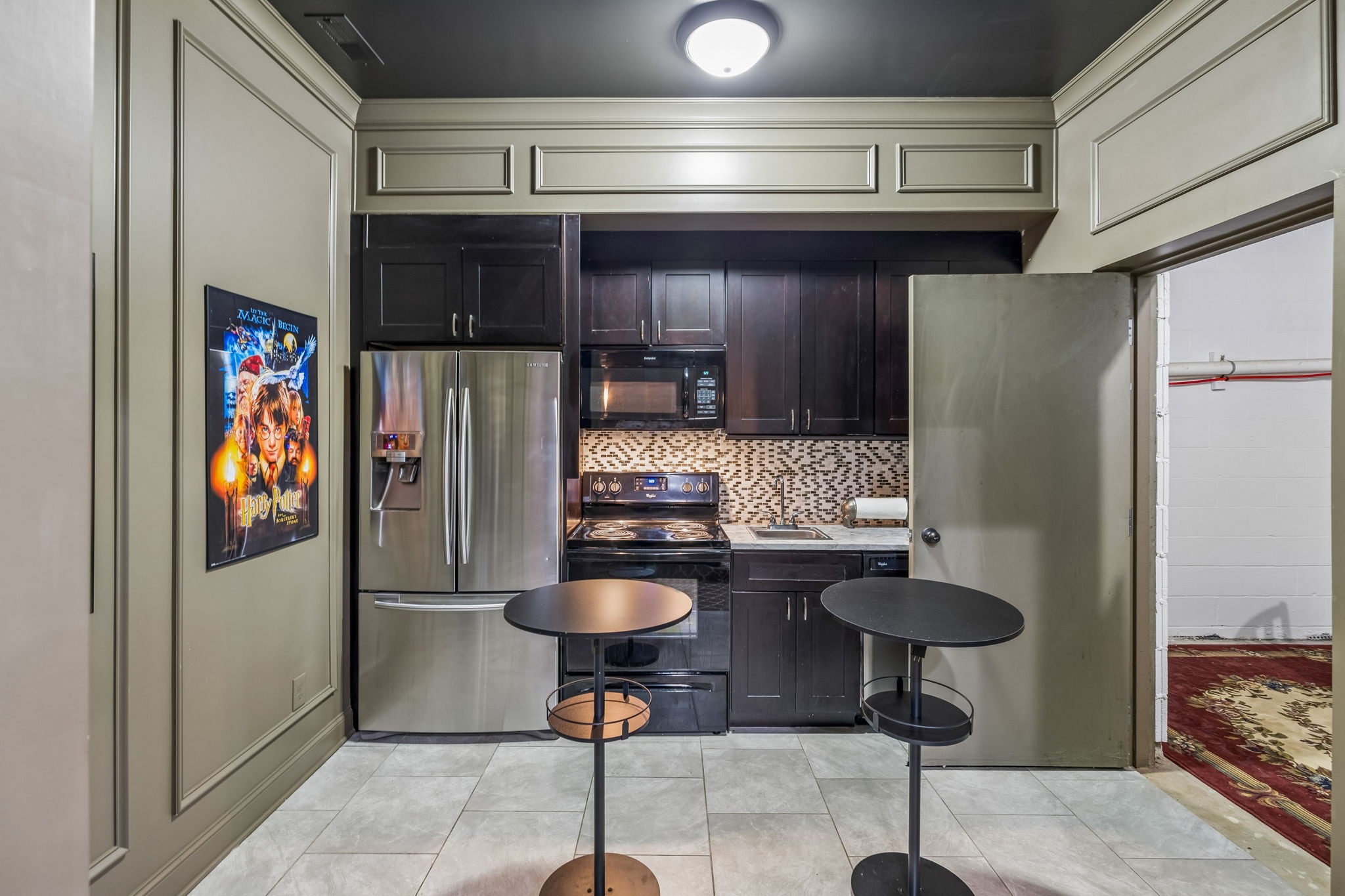 4001 Wallace Ln