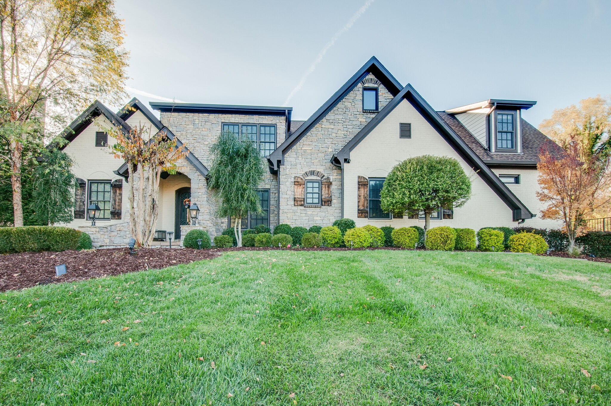 4001 Wallace Ln