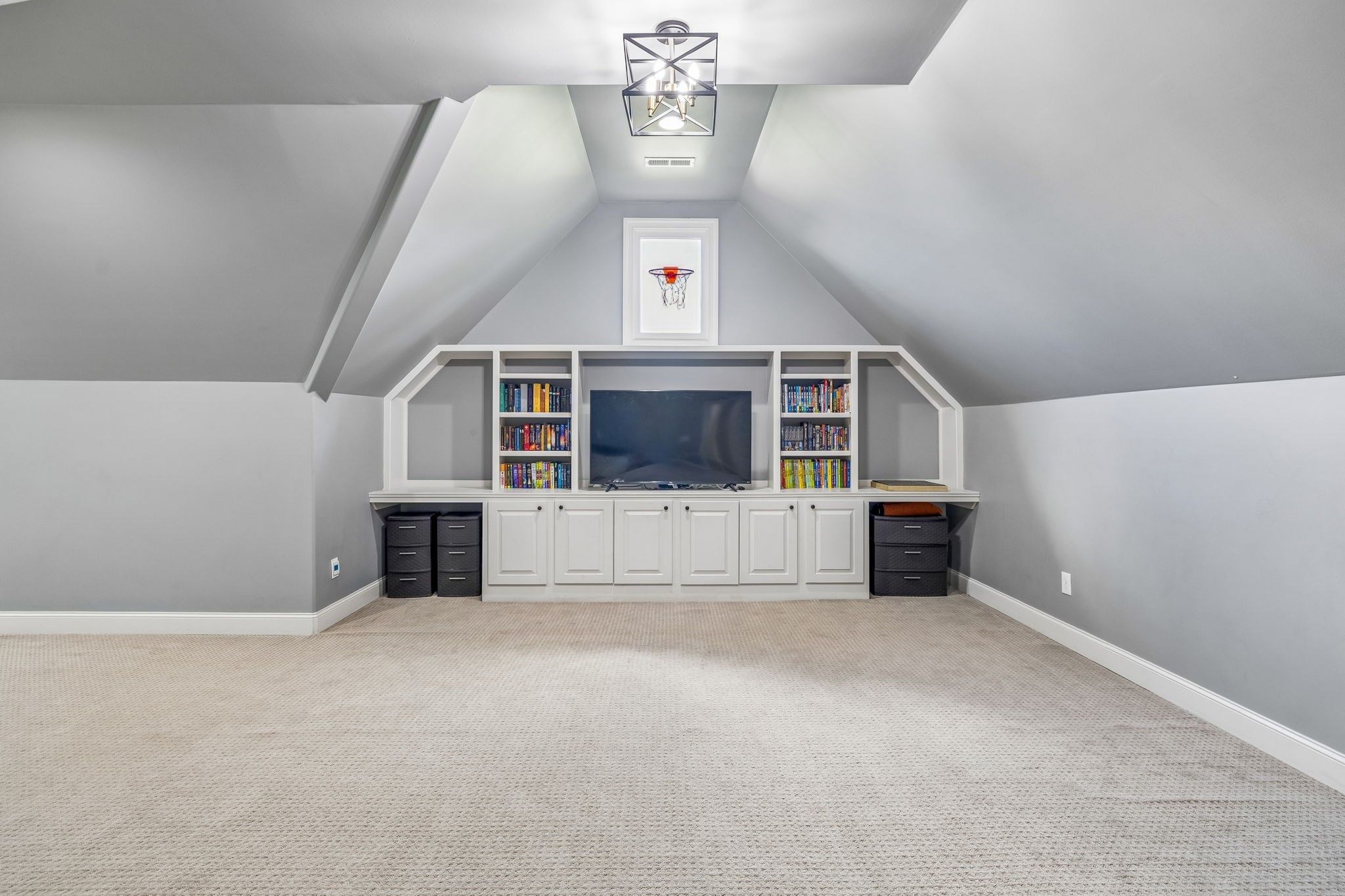 4001 Wallace Ln