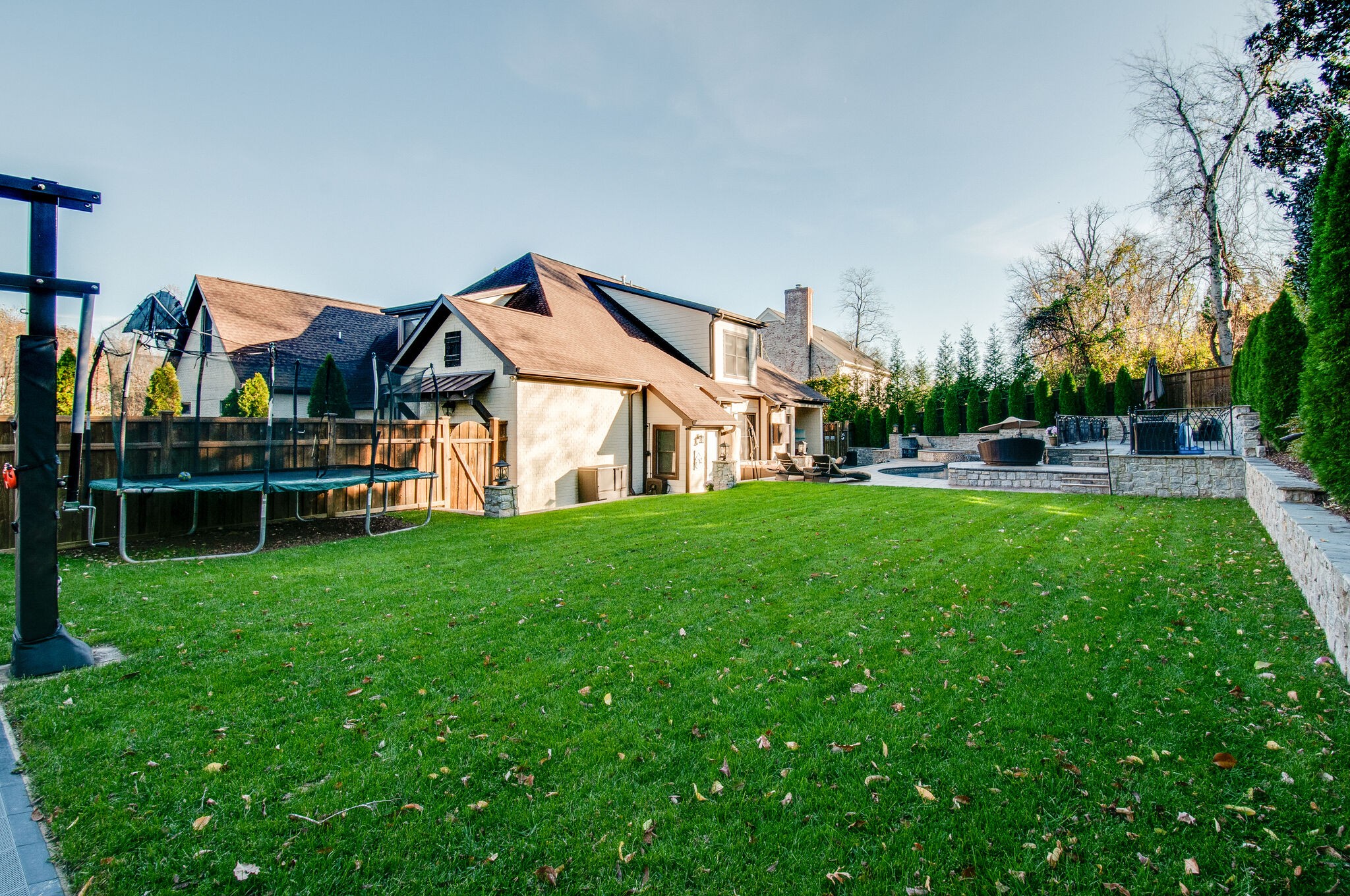4001 Wallace Ln