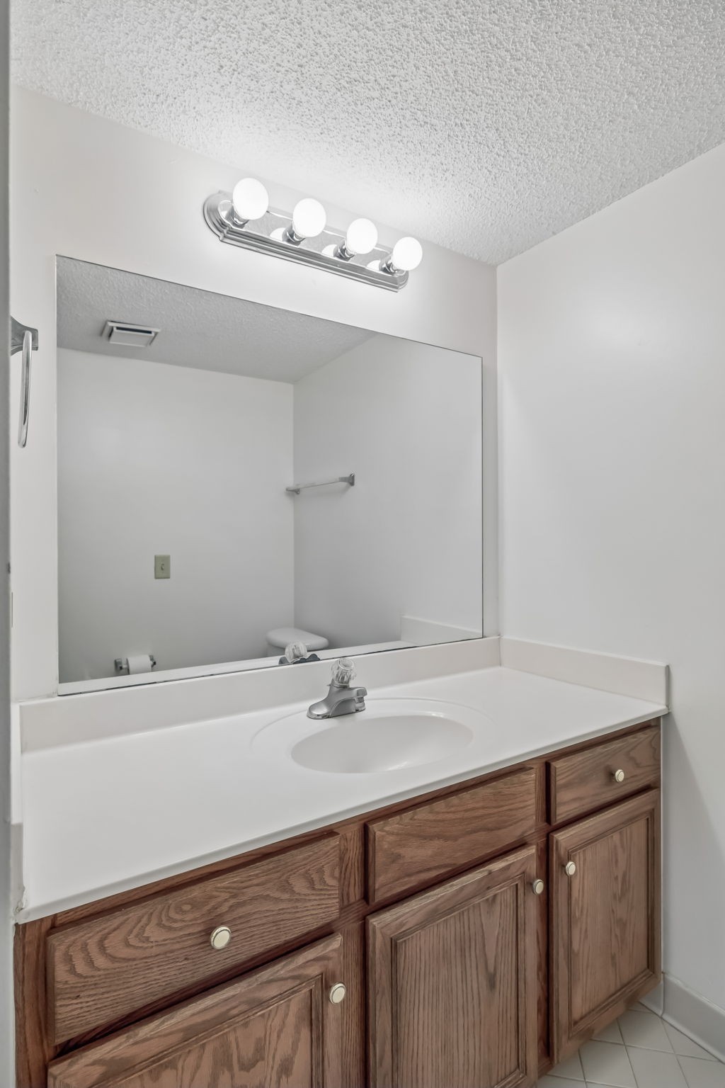2325 Elliston Pl Unit: 401