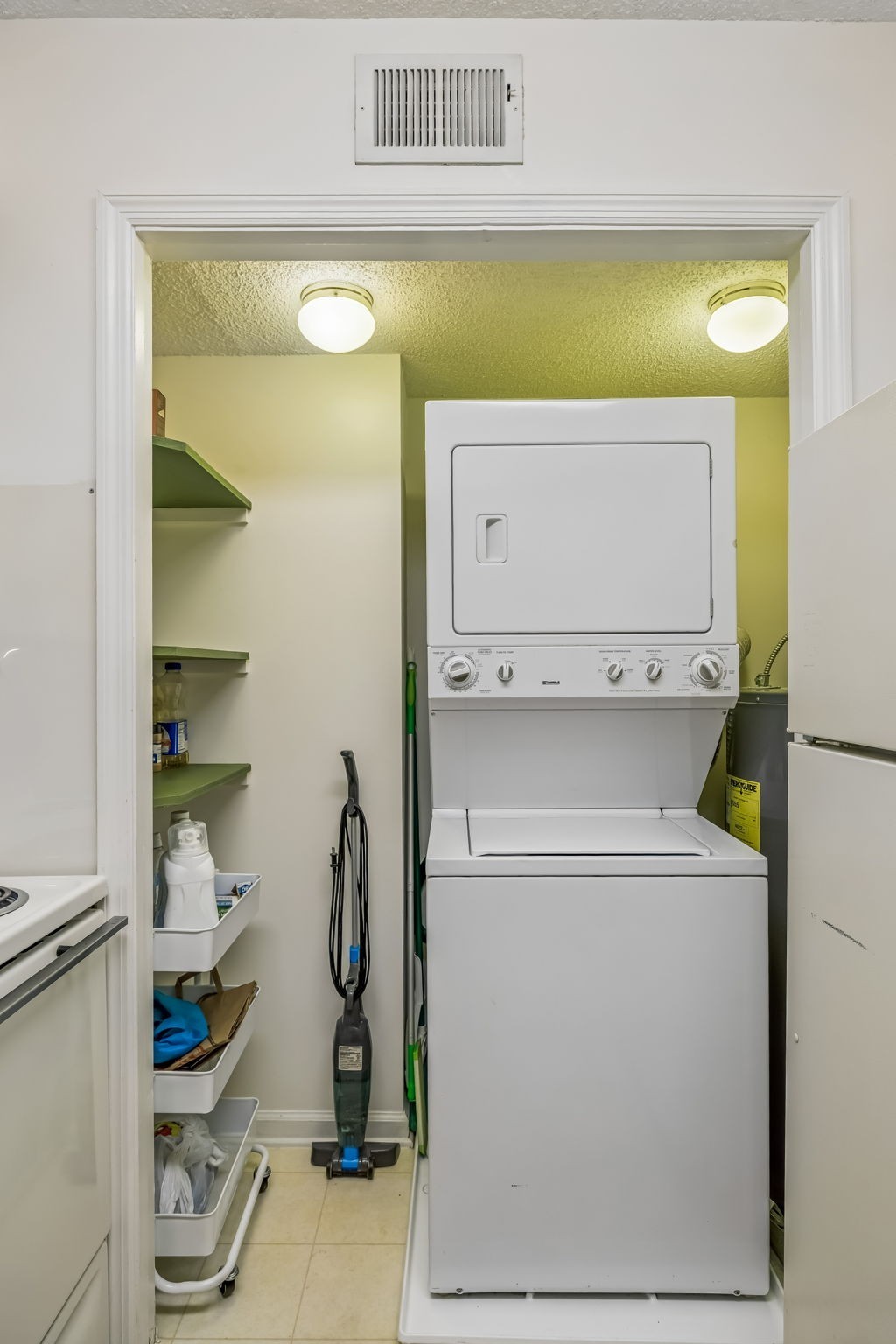2325 Elliston Pl Unit: 401