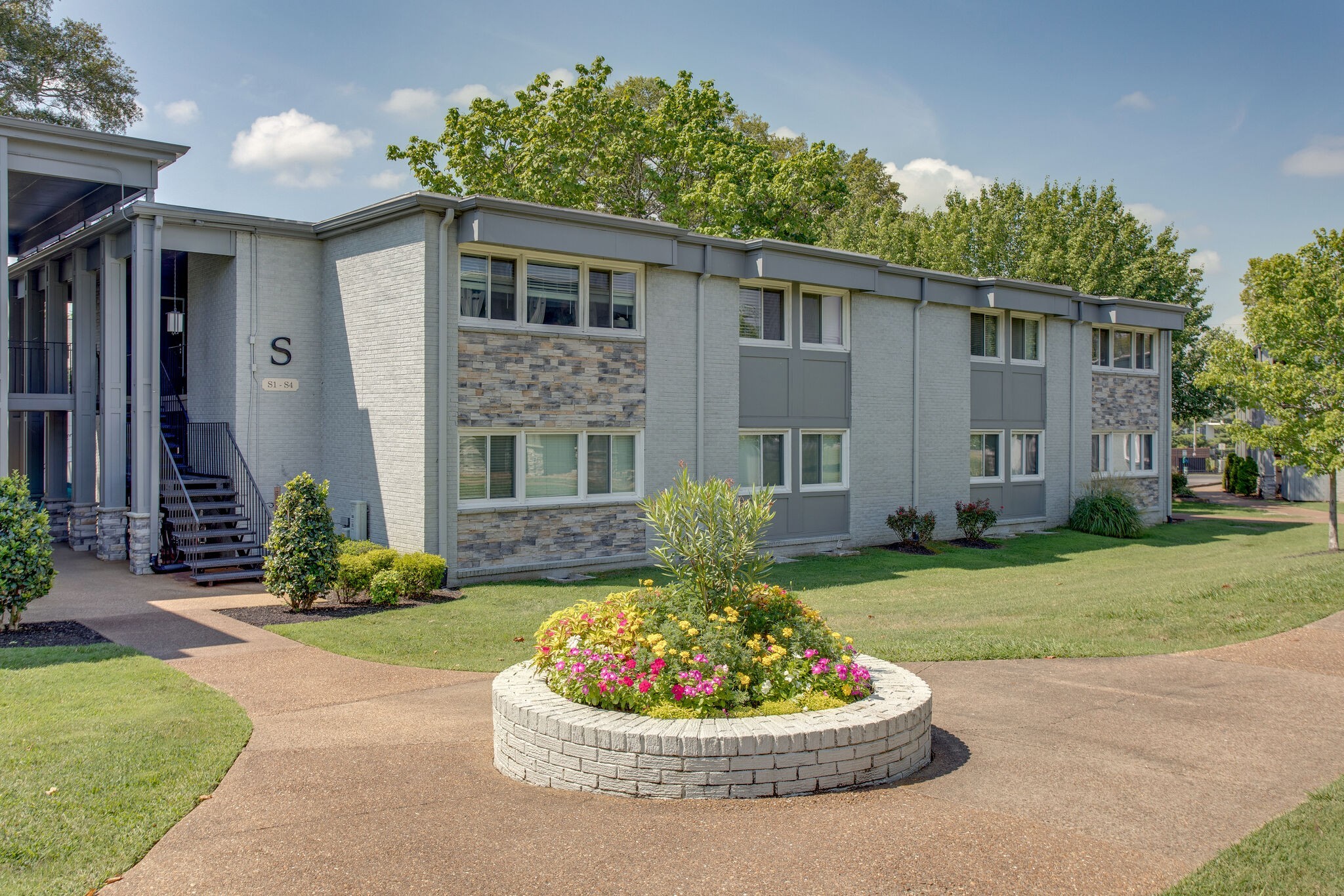 1900 Richard Jones Rd Unit: S1