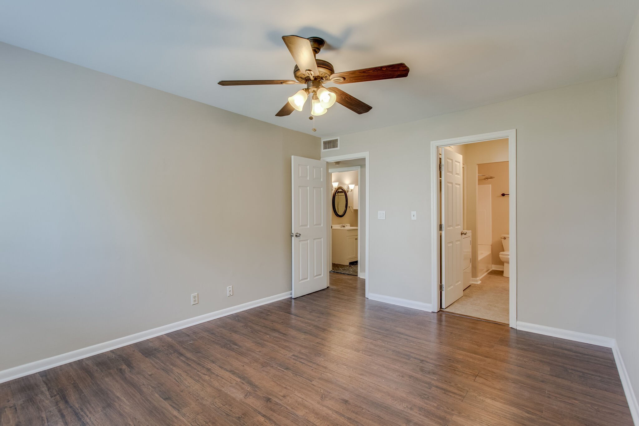 1900 Richard Jones Rd Unit: S1