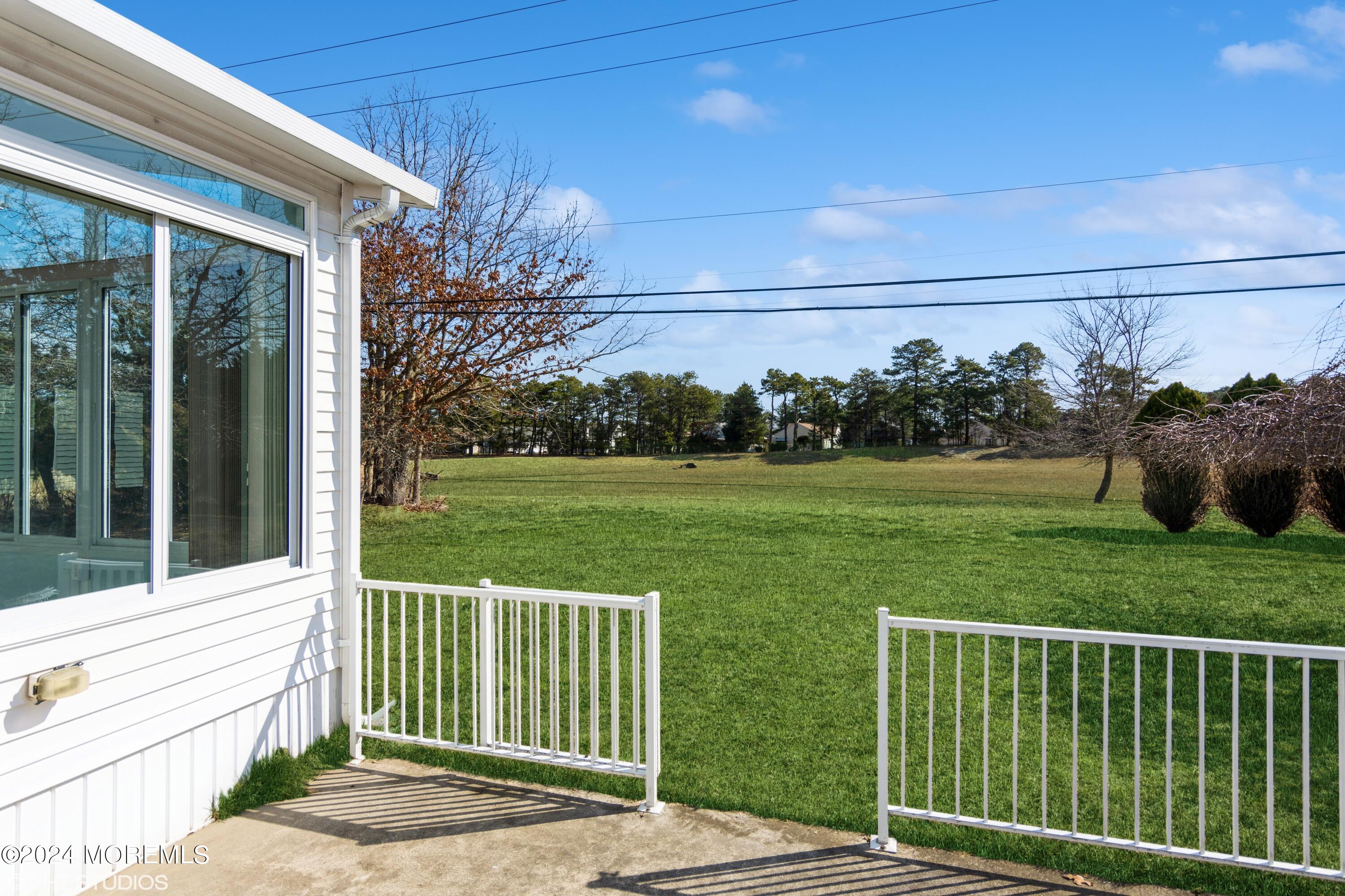 8 Winterton Drive