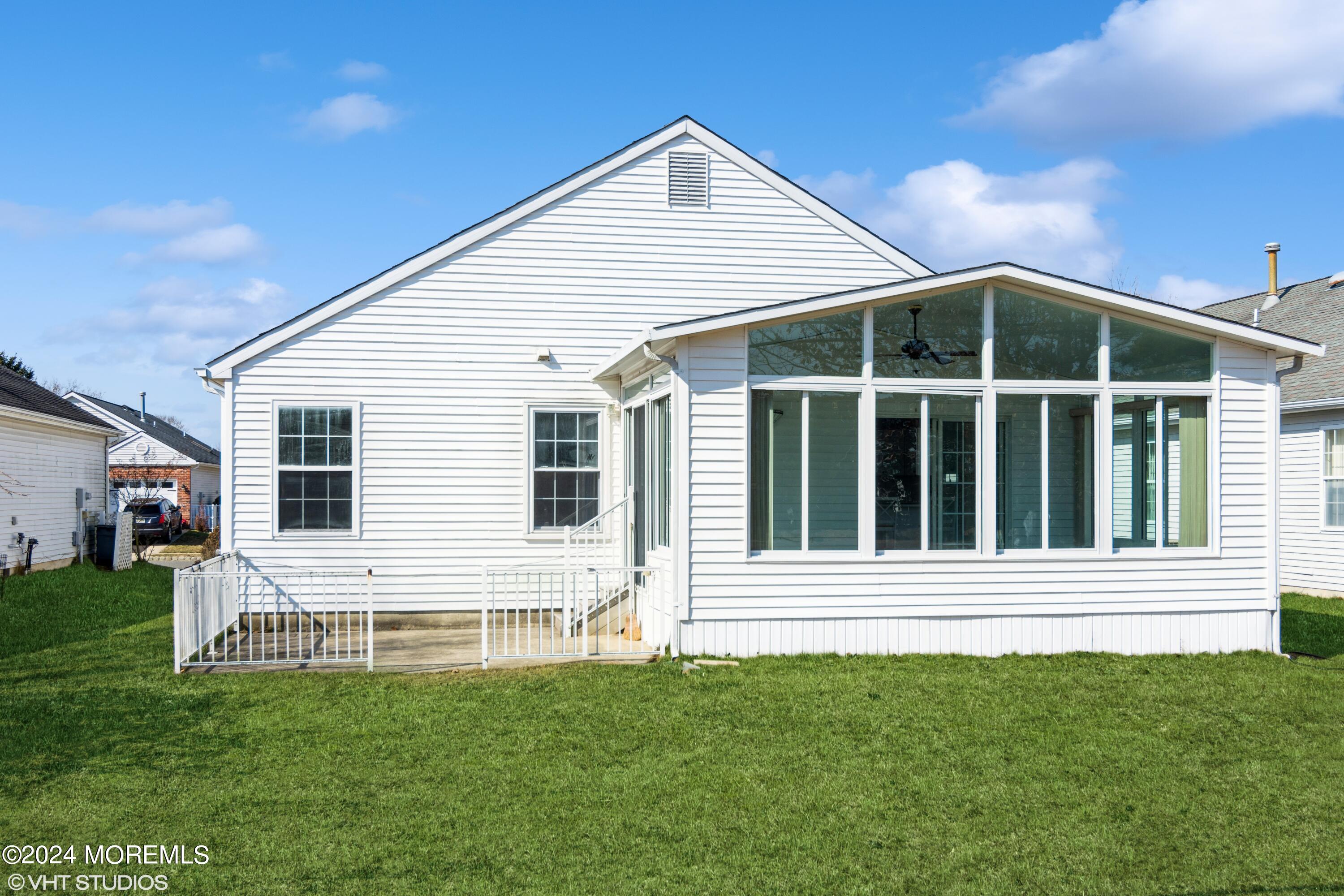 8 Winterton Drive