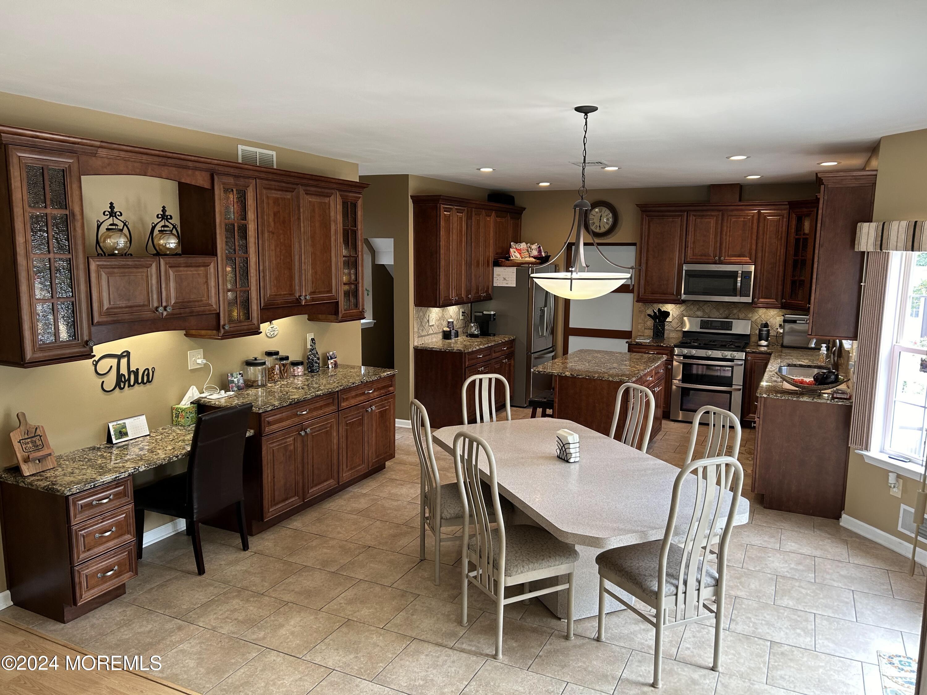 2312 Owen Court