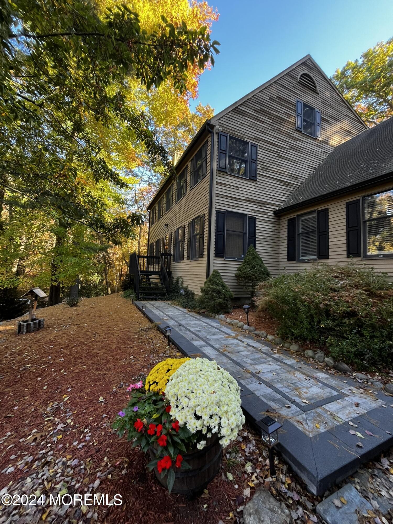 1115 Gully Road