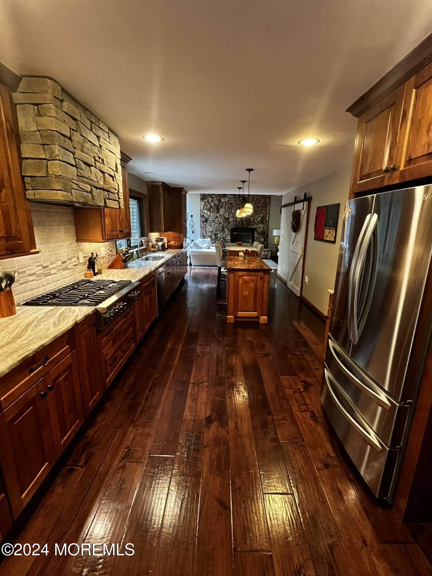 1115 Gully Road